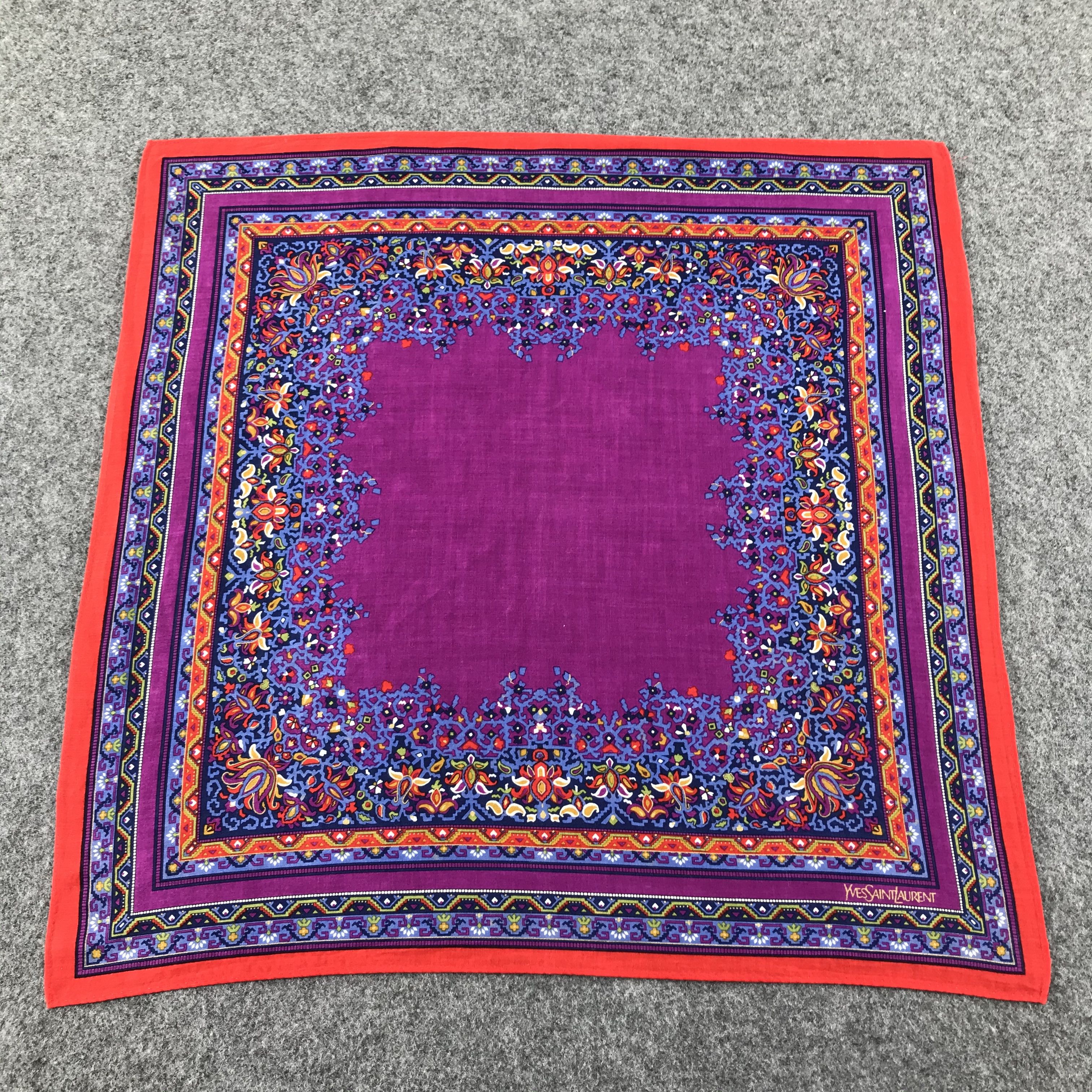 Yves Saint Laurent Yves Saint Laurent Handkerchief Neckerchief Bandana H330 Size ONE SIZE - 3 Thumbnail