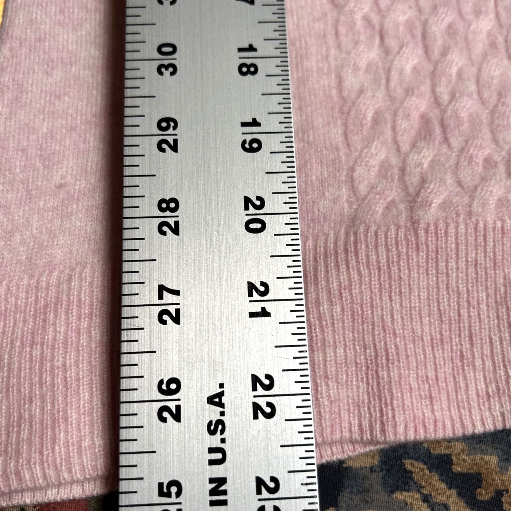 Vintage Etam Lovely Cashmere Cable Knit Pink V-Neck Sweater Womens XS Pullover Cozy Size XS / US 0-2 / IT 36-38 - 8 Thumbnail