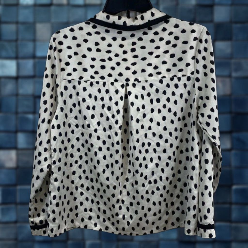 Vintage VINTAGE NWOT Women’s Kate Spade New York White/Black Dots ButtonUp Pajama Top Size S Size S / US 4 / IT 40 - 1 Thumbnail