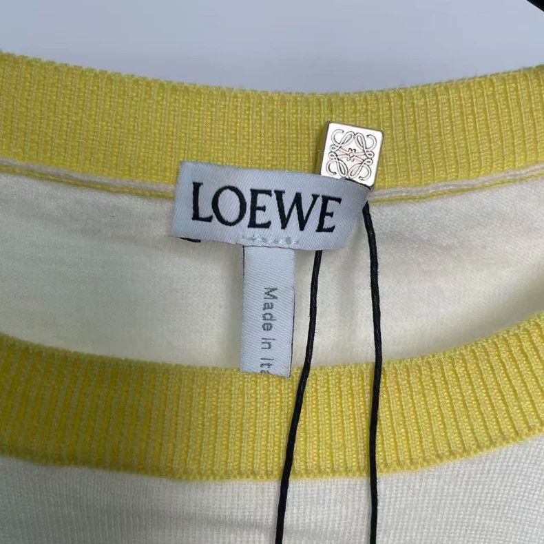 Loewe LOEWE Wool short sleeve pullover slim sweater Size L / US 10 / IT 46 - 2 Thumbnail