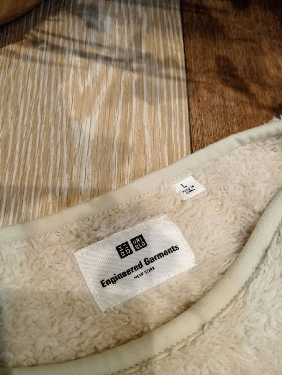 Engineered Garments × Uniqlo ENGINEERED GARMENTS DEEP PILE FLEECE PULLOVER - SIZE L CREAM Size US L / EU 52-54 / 3 - 6 Thumbnail