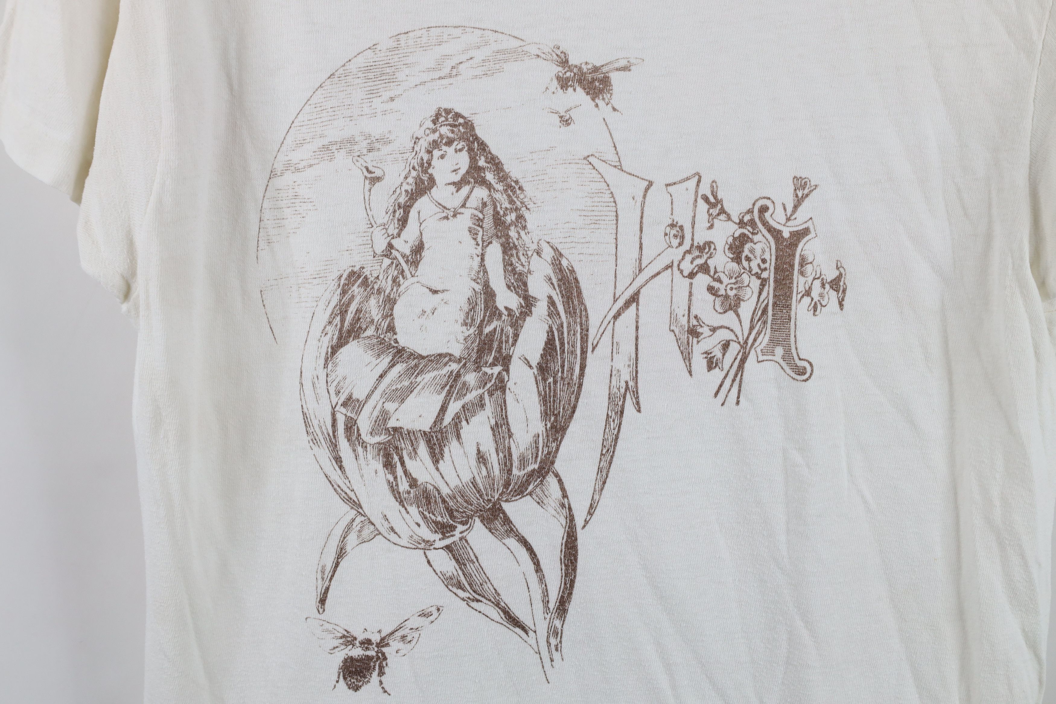 Vintage Vintage 70s Streetwear Flower Bee Goddess T-Shirt White USA Size M / US 6-8 / IT 42-44 - 4 Thumbnail
