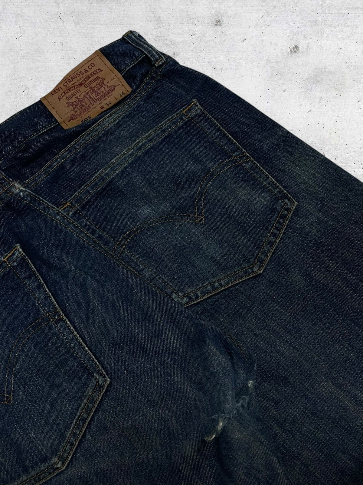 Levi's Vintage Clothing VINTAGE 505 LEVIS USA DESIGNER 90S INDIGO FADED OG DENIM Size US 34 / EU 50 - 15 Thumbnail