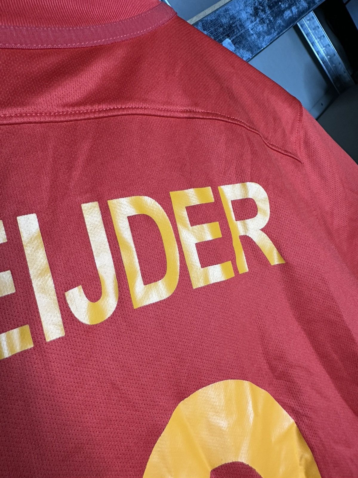 Nike Sneijder #10 Galatasaray Jersey 2015-16 Shirt Football Nike Size US S / EU 44-46 / 1 - 12 Thumbnail