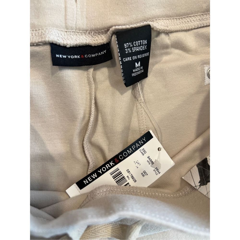 Other New York & Company Ruched cropped joggers size M Size 32" / US 10 / IT 46 - 10 Thumbnail