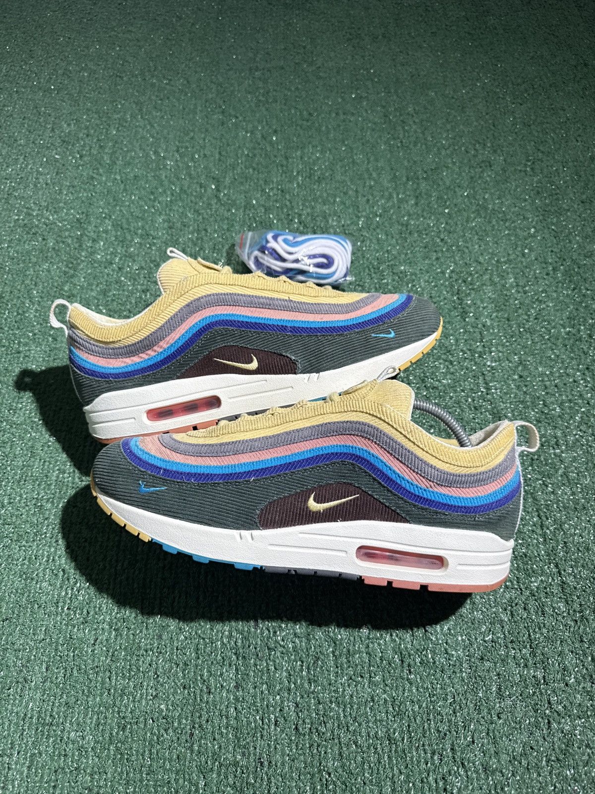 Nike Nike Air Max 1/97 Sean Wotherspoon (Extra Lace Set Only) Size US 11.5 / EU 44-45 - 1 Thumbnail