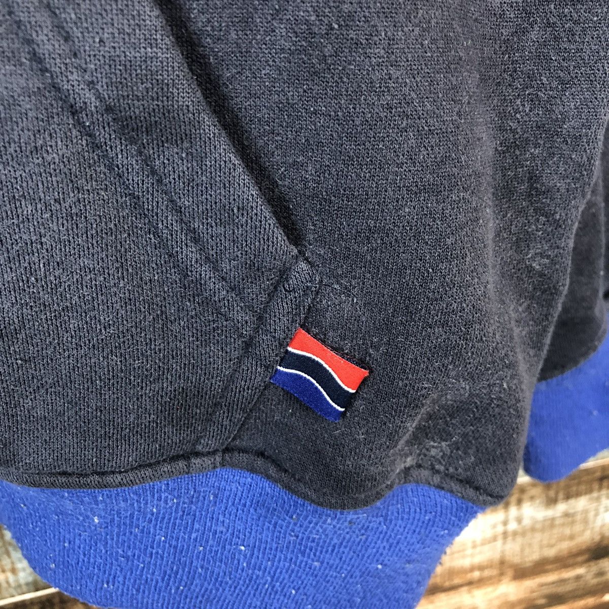 Japanese Brand UOW Black sweatshirt Hoodie #A2030 Size US L / EU 52-54 / 3 - 10 Thumbnail