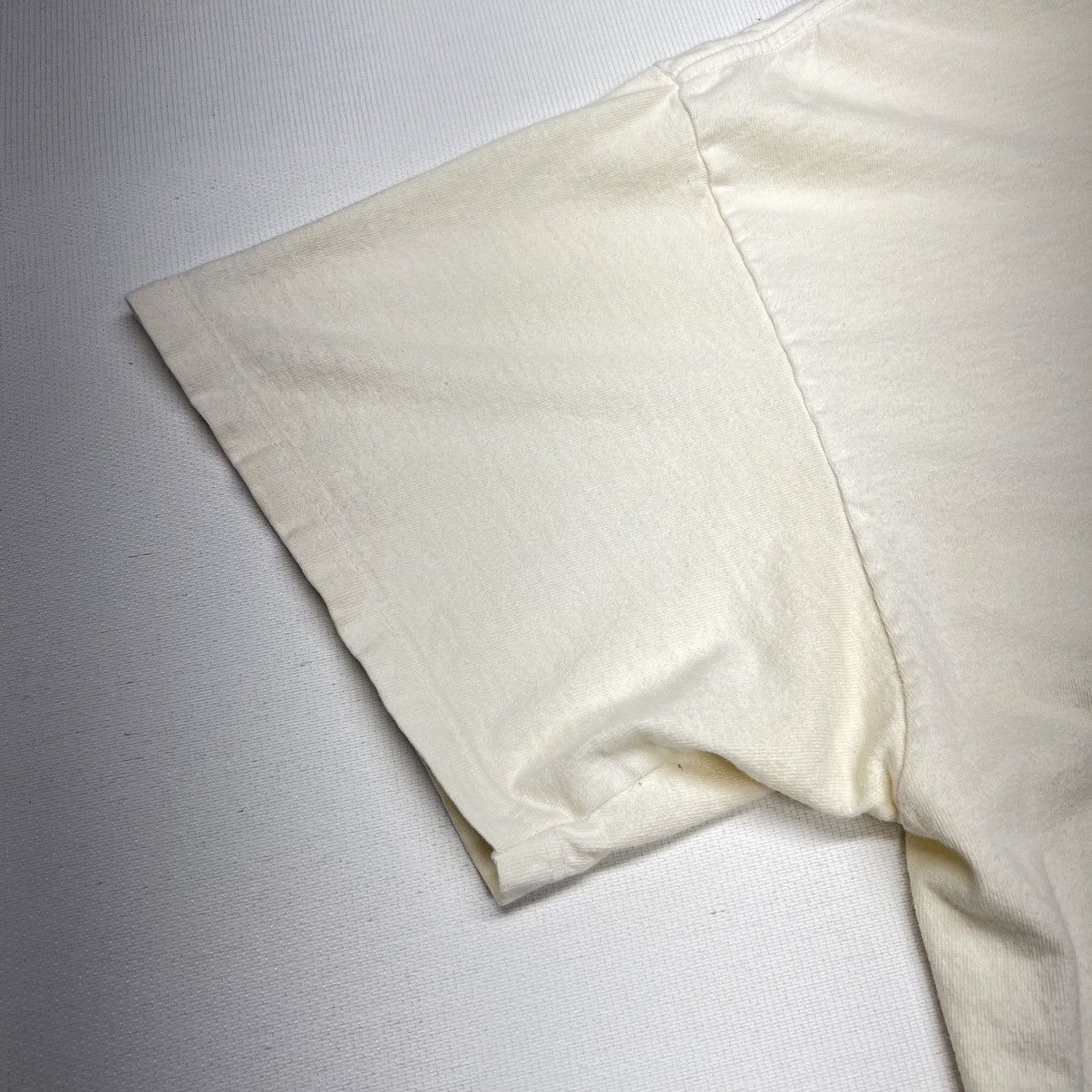 Nike × Vintage Nike Tee Shirt White 3D Logo Rubber Patch Swoosh 90s Size US L / EU 52-54 / 3 - 14 Thumbnail