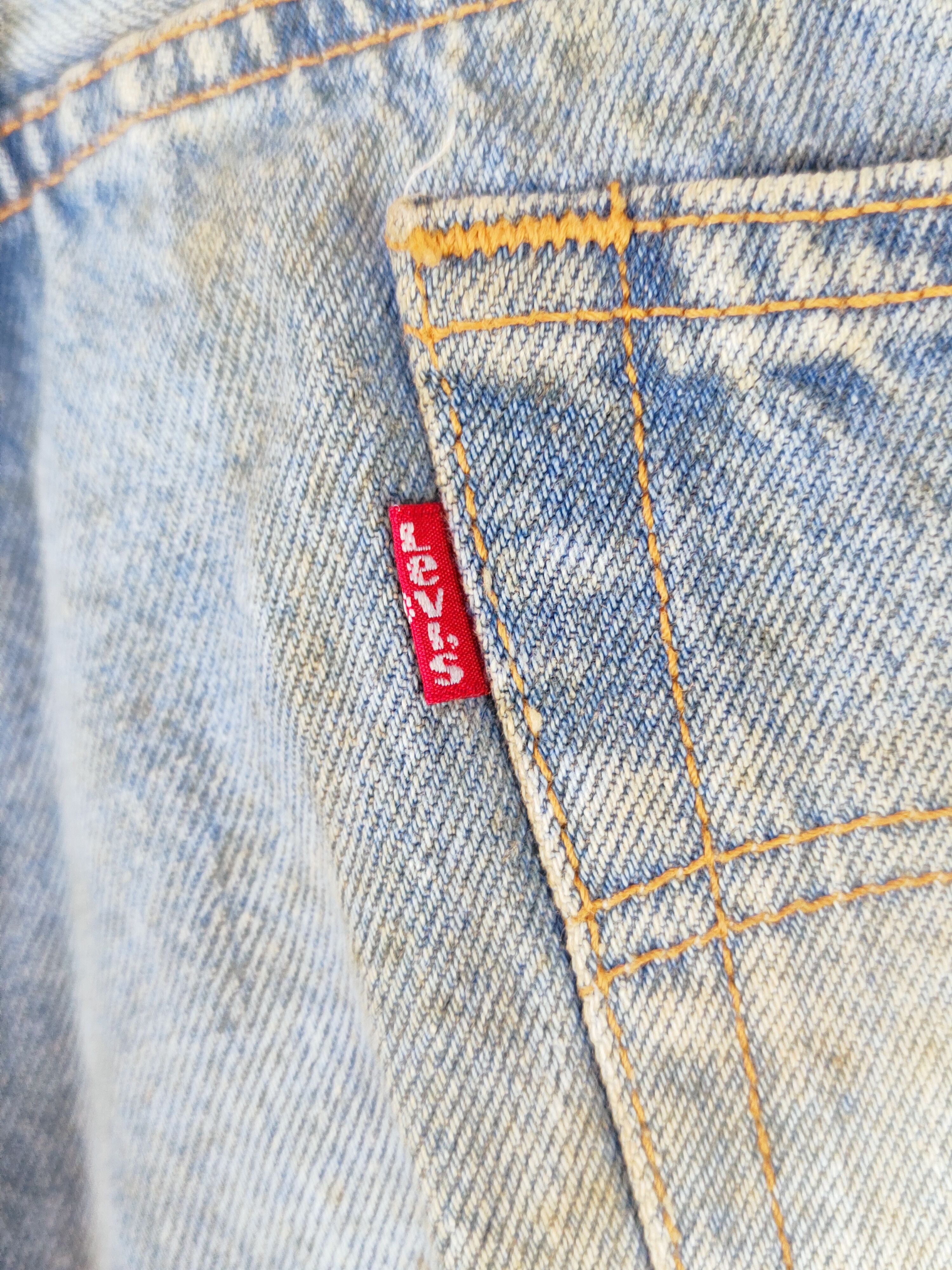 Levi's Levi's Blue Faded vintage Distressed Ripped Jeans #W703 Size US 35 - 10 Thumbnail