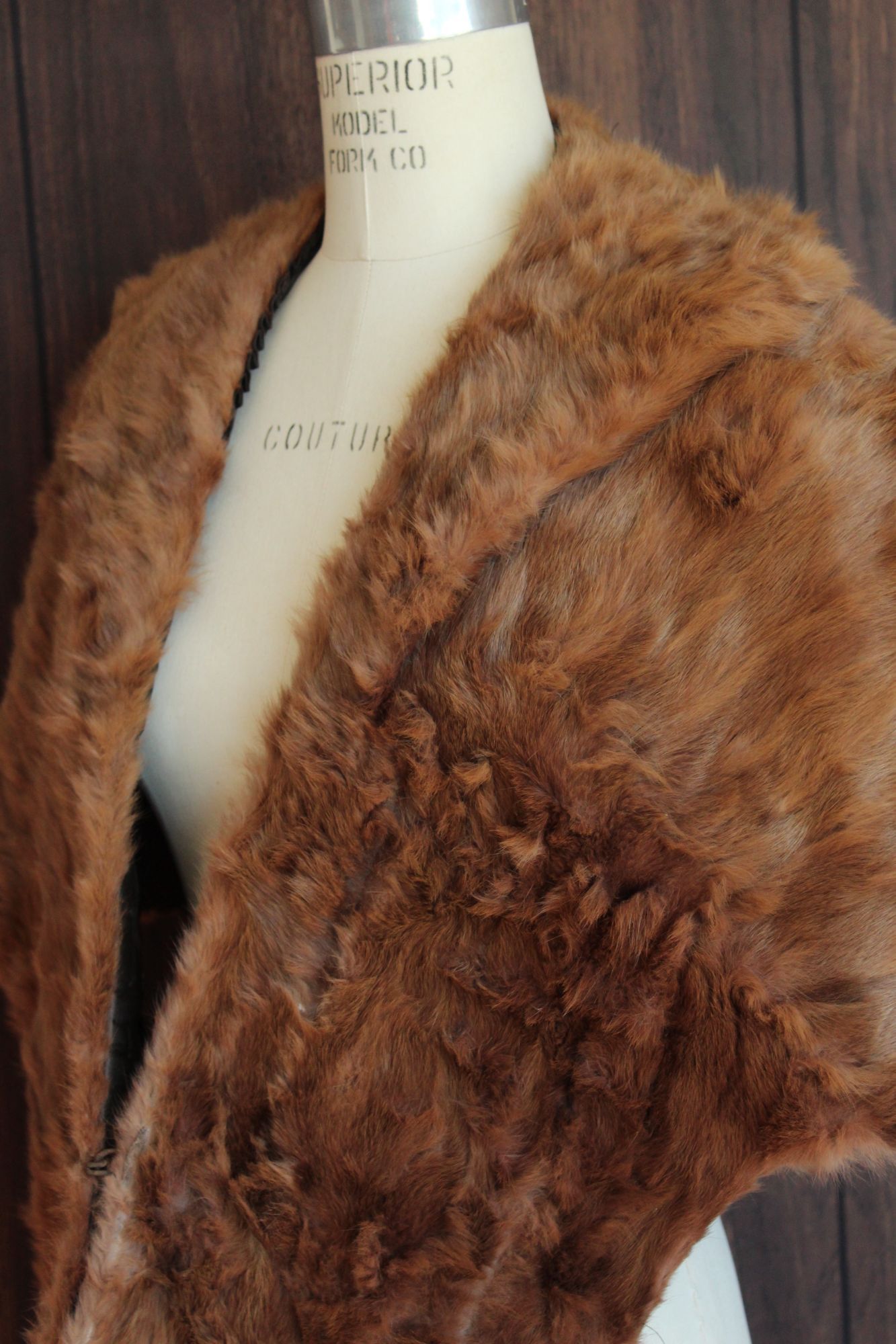 Vintage Vintage 1950s Fur Wrap, Formal Evening Shawl Size ONE SIZE - 8 Thumbnail