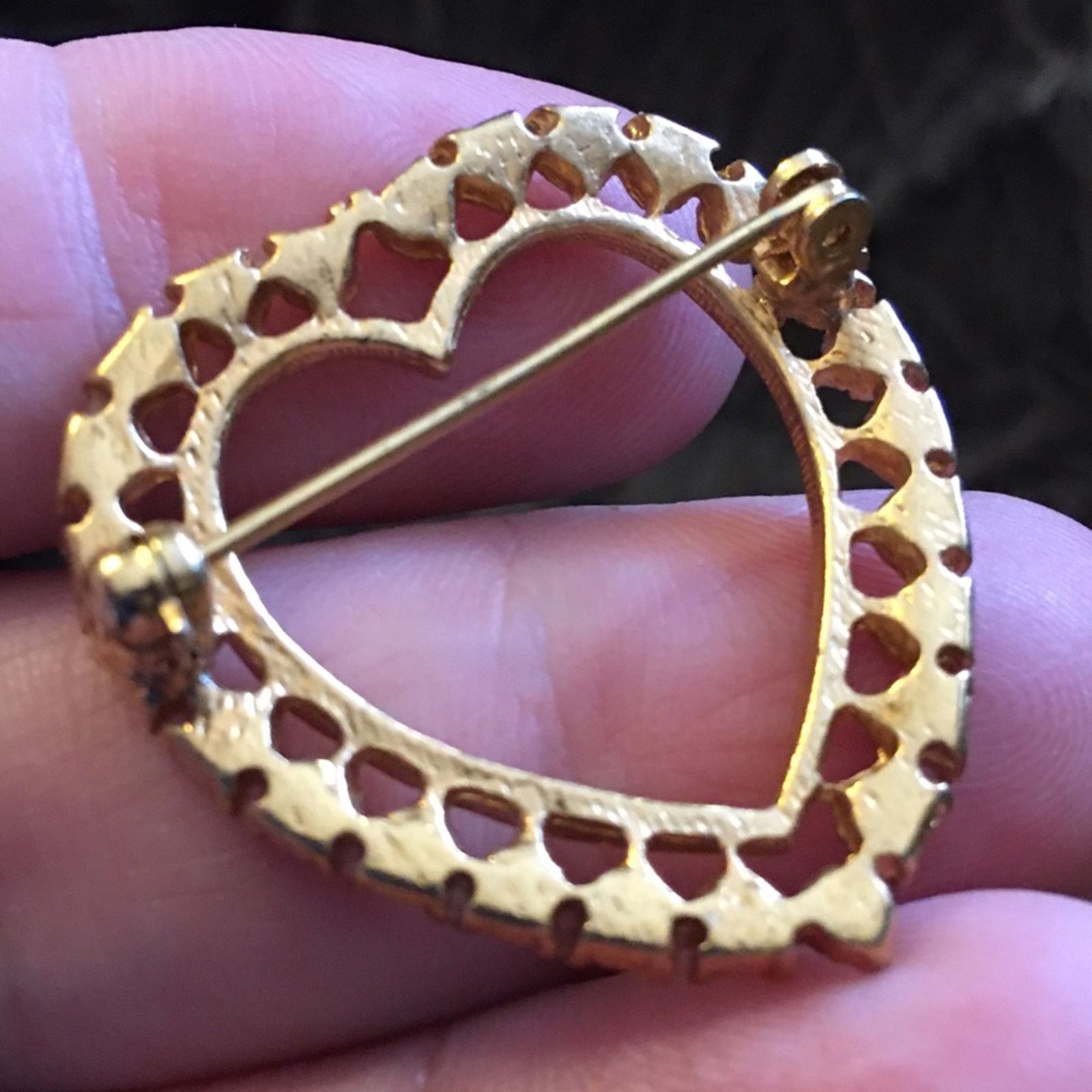 Vintage Vintage 80s gold tone rhinestone heart brooch Size ONE SIZE - 4 Thumbnail