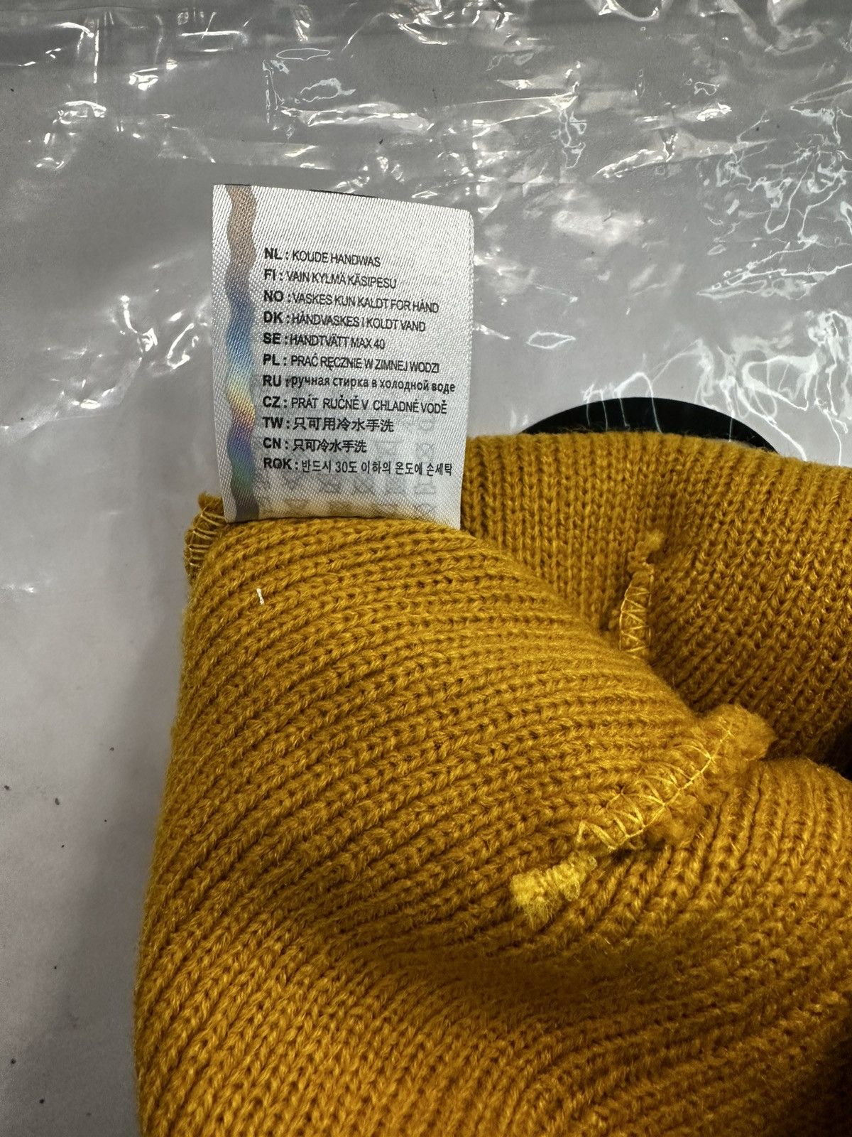 Carhartt CUSTOM carhartt beanie black w/ paint splattered brand new Size ONE SIZE - 5 Thumbnail