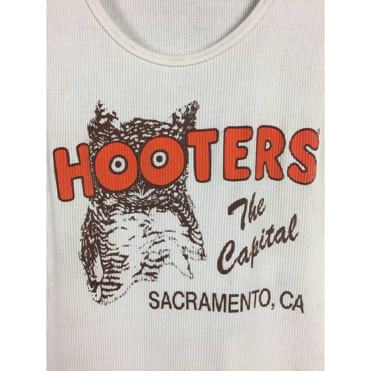 Vintage Distressed Hooters Sacramento Waitress Costume Tank Top Tee Size L / US 10 / IT 46 - 4 Thumbnail