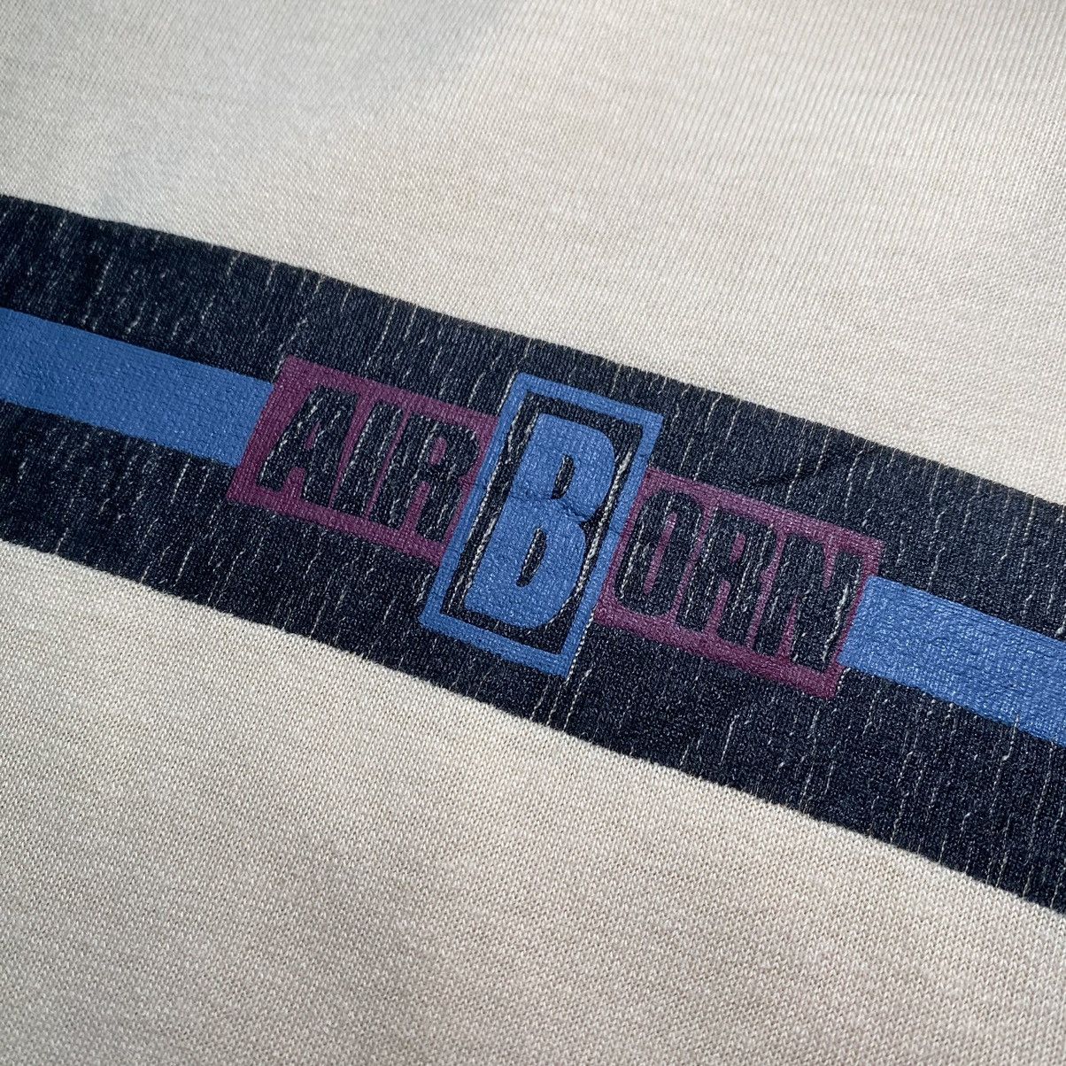 Vintage Vintage 90’s AIR BORN T Shirt Size US XL / EU 56 / 4 - 8 Thumbnail