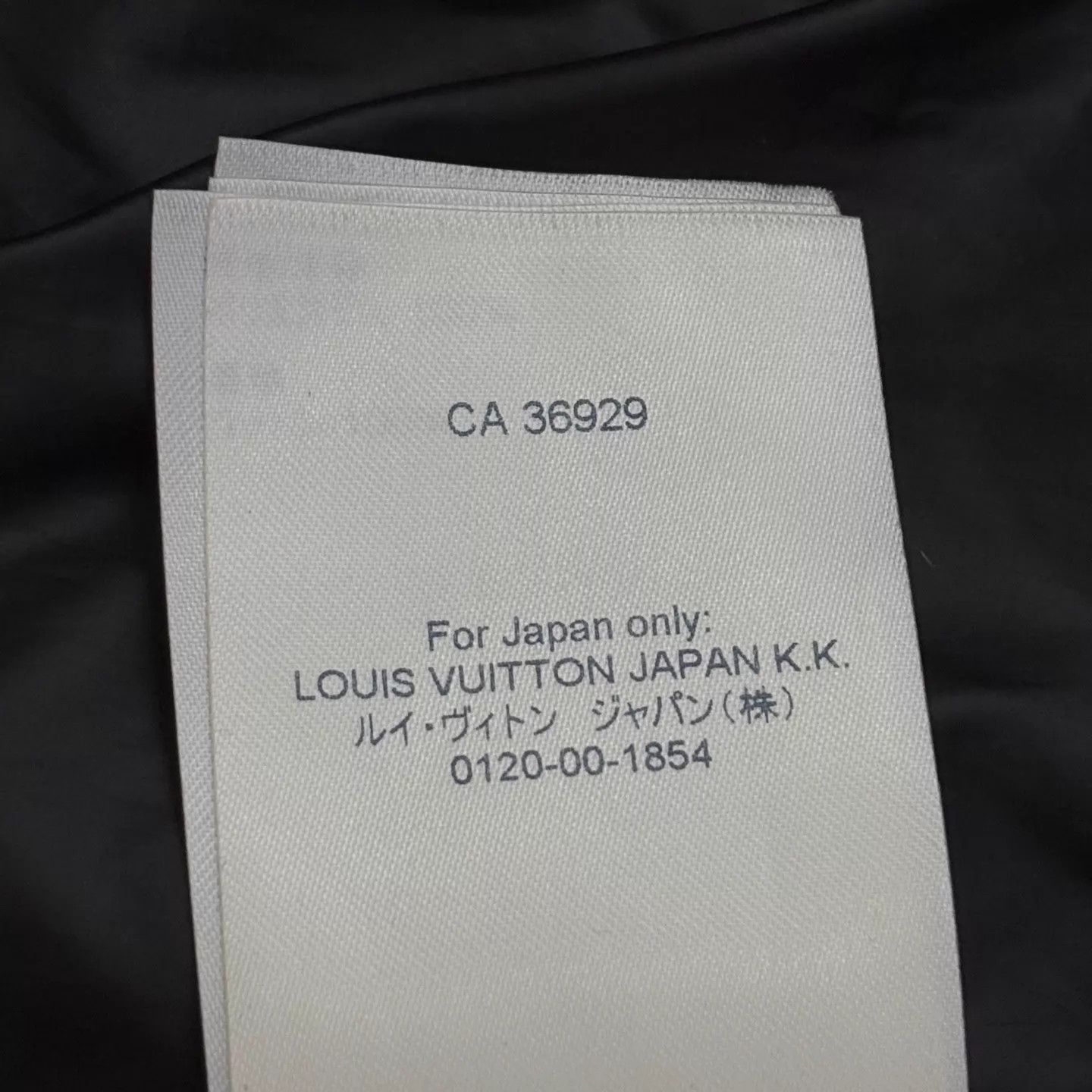Louis Vuitton LV Monogram embossed hooded padded jacket 48 99 Size US M / EU 48-50 / 2 - 5 Thumbnail