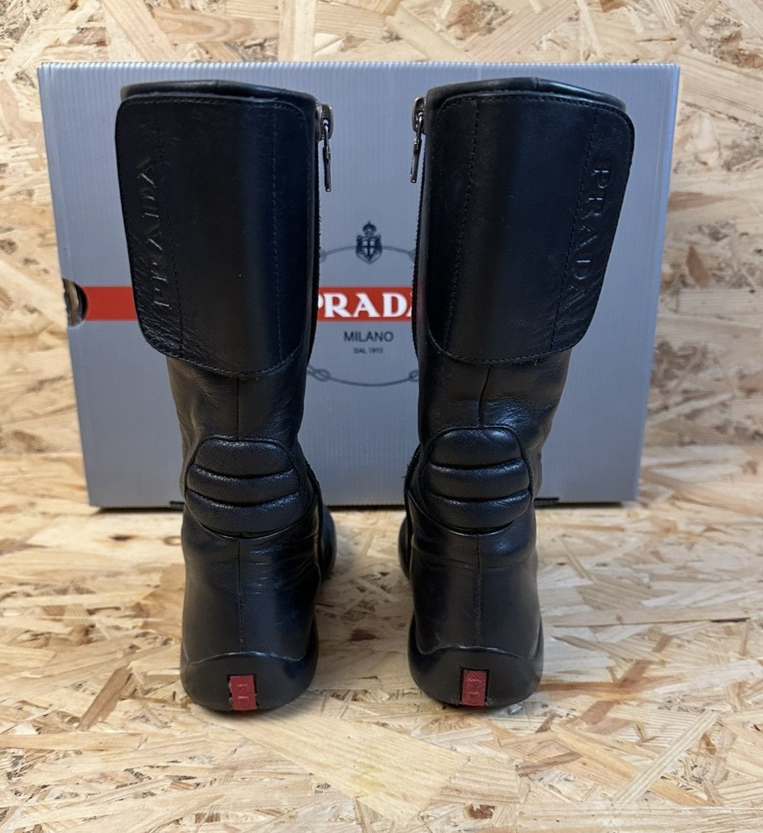 Prada Prada boots 30 IT unisex kids Size US 5 / EU 37 - 1 Thumbnail