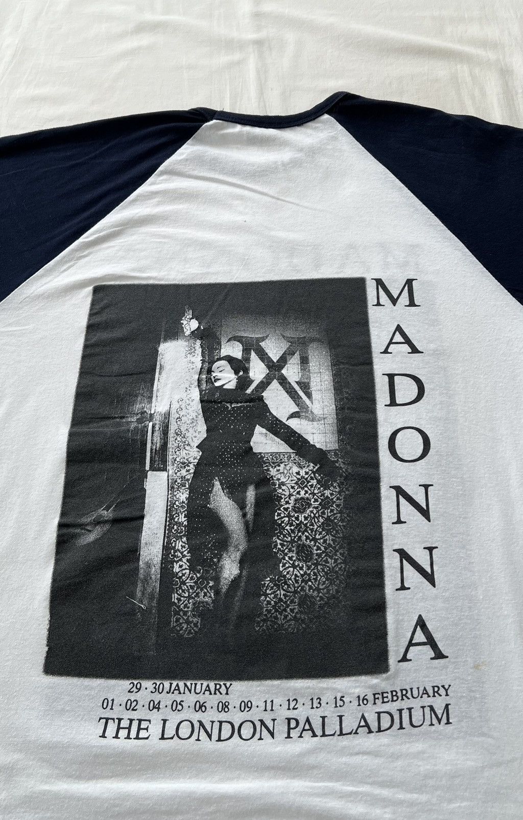 Band Tees Vintage 2000s Madonna Pop Rock Music Long Sleeve T-shirt Size US XL / EU 56 / 4 - 13 Thumbnail