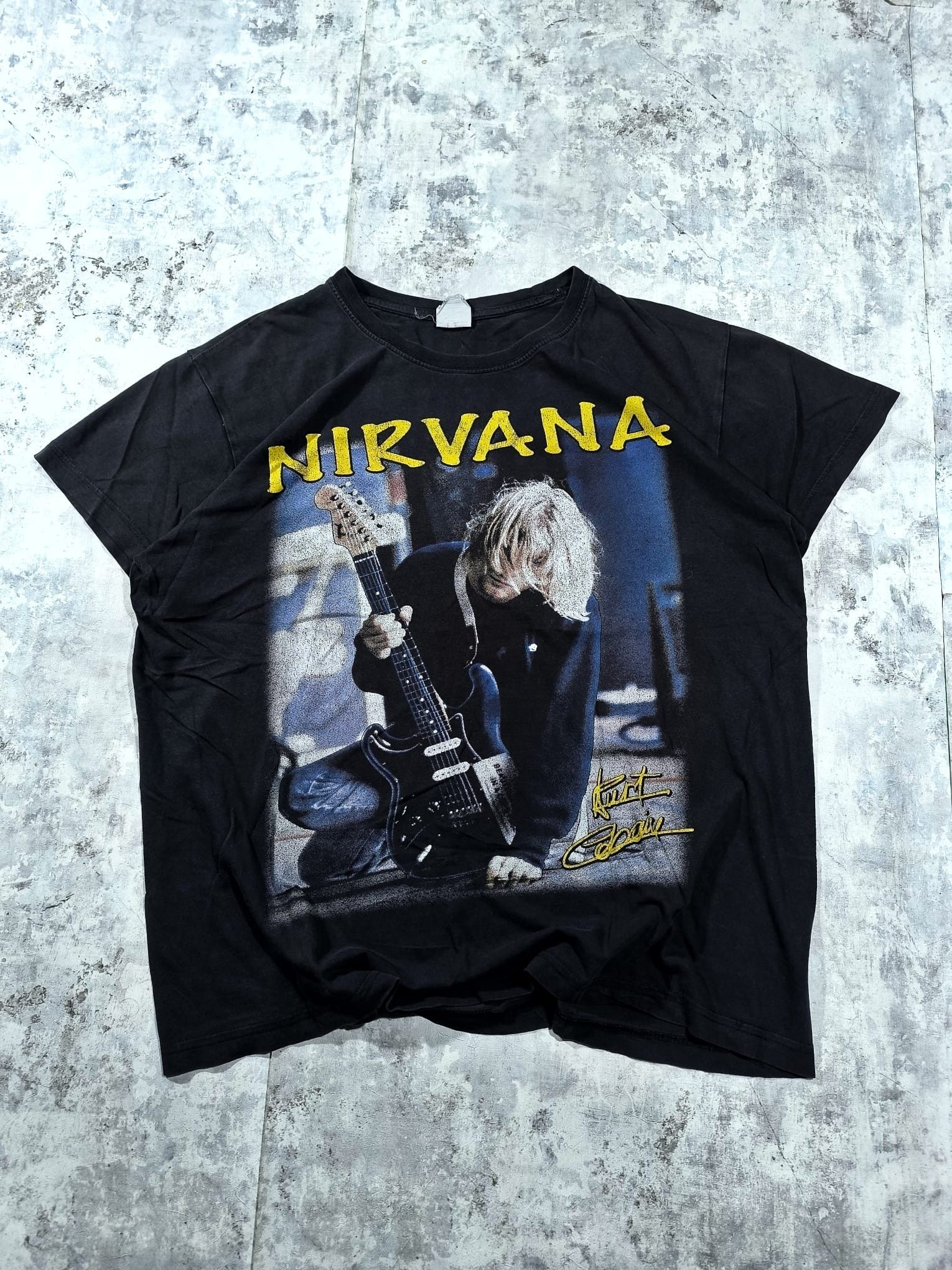 vtg 00s 90s nirvana kurt cobain shirt