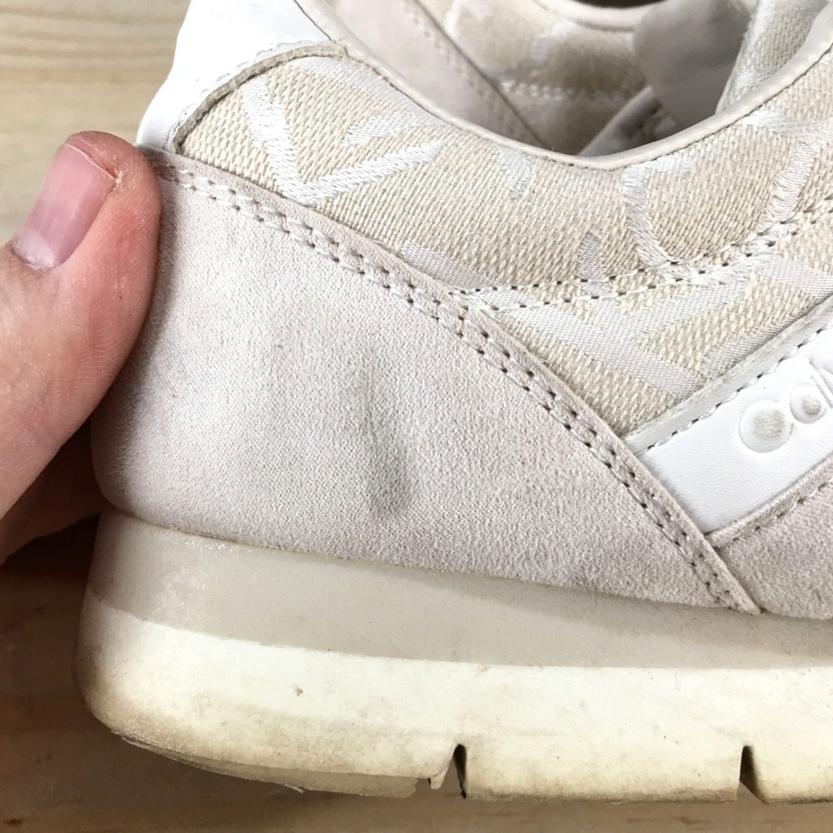 Calvin Klein Calvin Klein Women Shoes 7 Tea Sneakers White Lace Up Low Top Comfort Casual Size M / US 6-8 / IT 42-44 - 5 Thumbnail