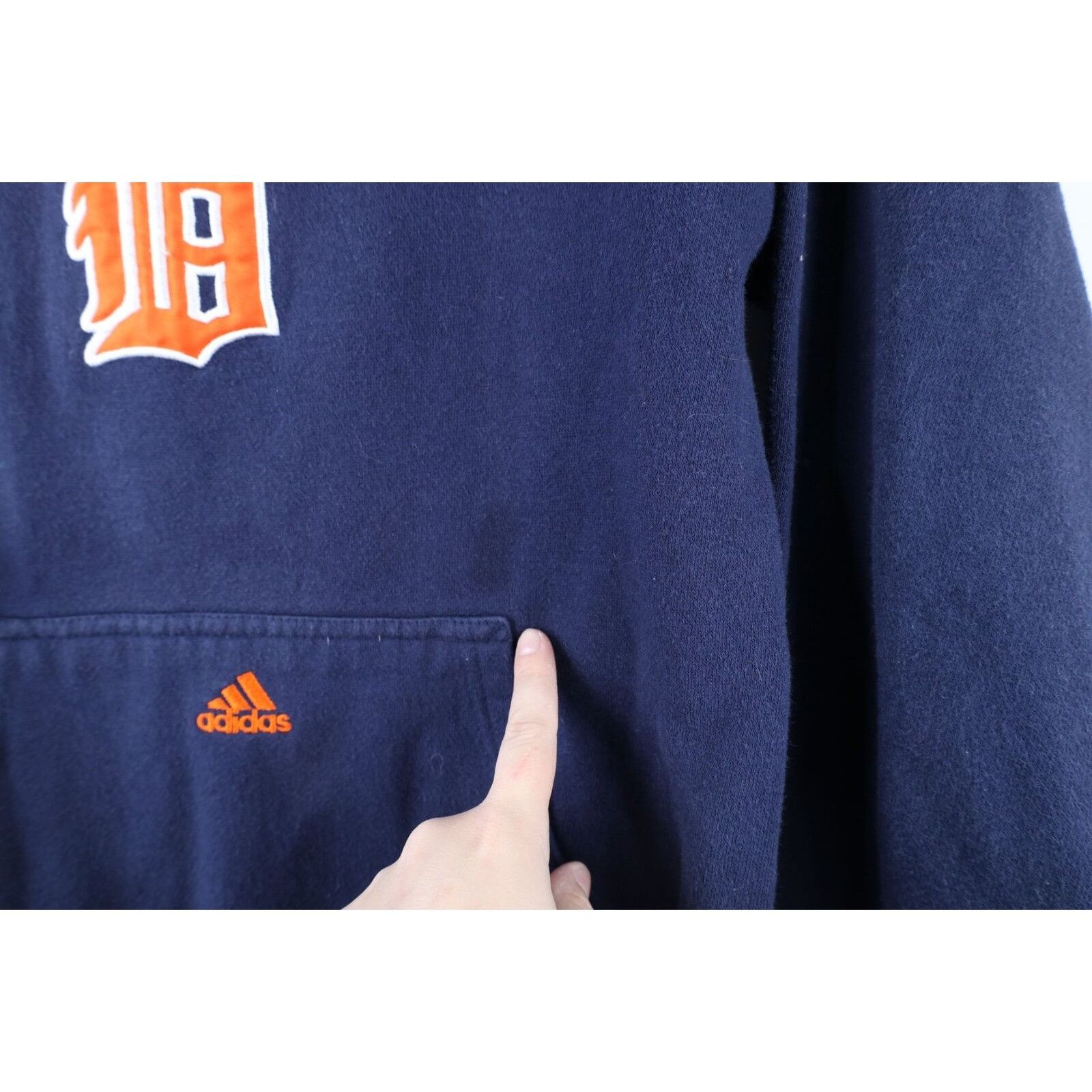 Adidas × Vintage Vintage Adidas Detroit Tigers Baseball Old English D Hoodie Size US S / EU 44-46 / 1 - 9 Thumbnail