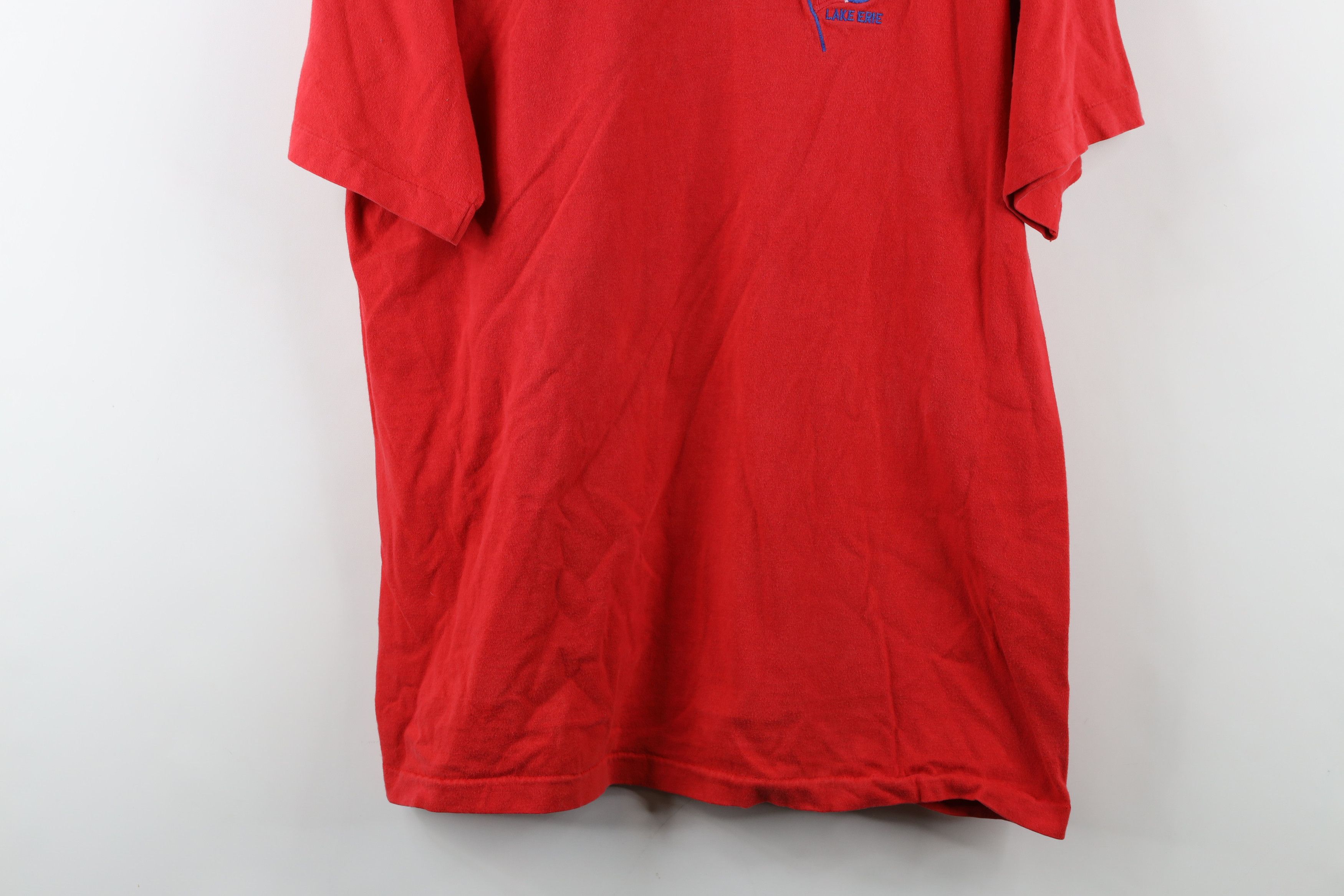Vintage Vintage 90s Streetwear Cape Yacht Club Lake Erie T-Shirt USA Size US L / EU 52-54 / 3 - 3 Thumbnail