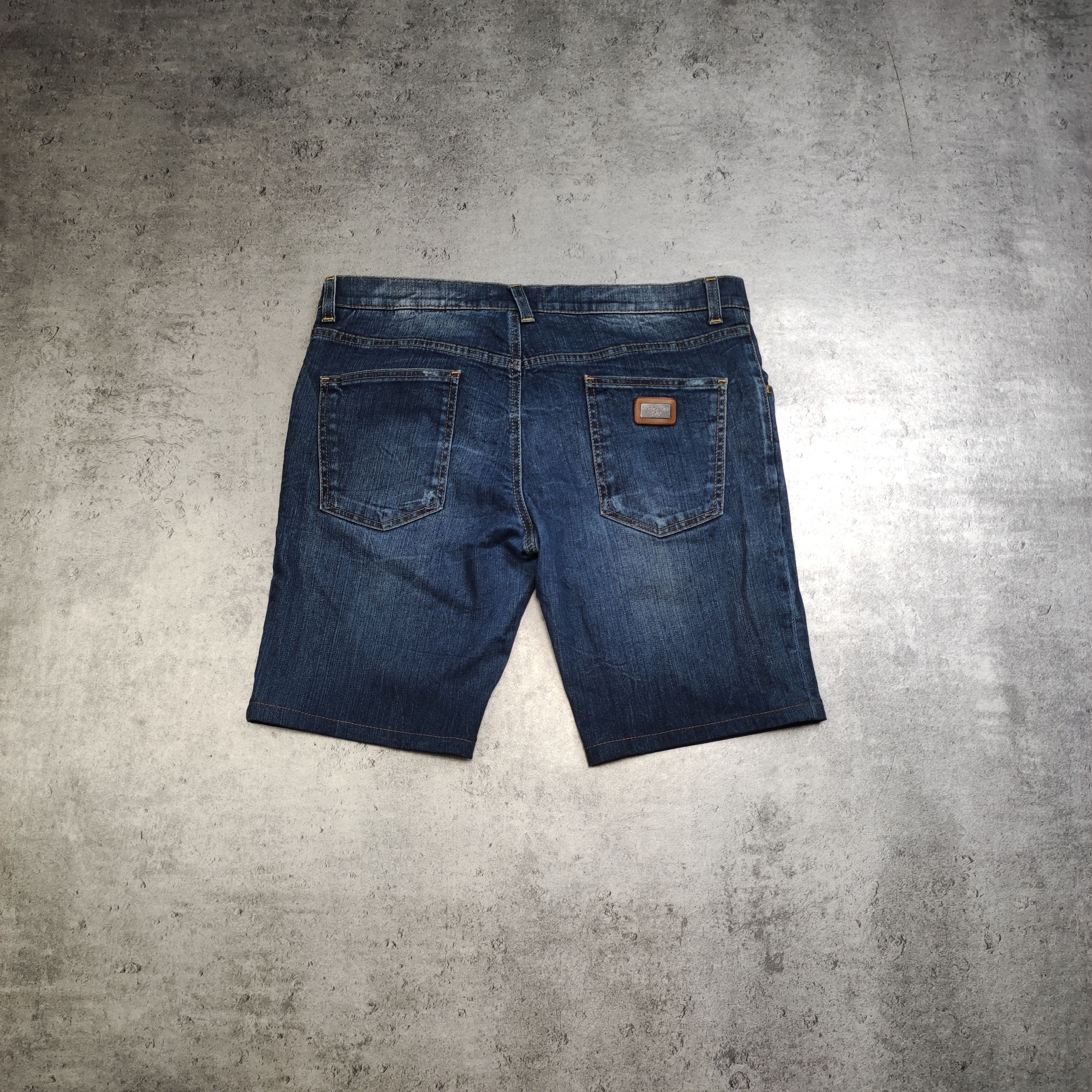 Dolce & Gabbana Dolce & Gabbana Classic Back Pocket Logo Denim Skinny Shorts Size US 34 / EU 50 - 1 Thumbnail