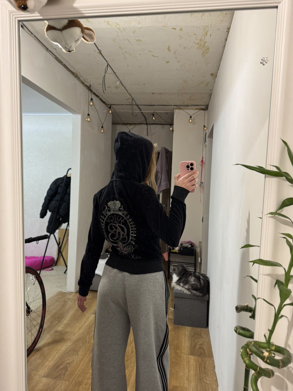 Juicy Couture VINTAGE JUICY COUTURE VELOUR ZIP HOODIE Size S / US 4 / IT 40 - 5 Thumbnail