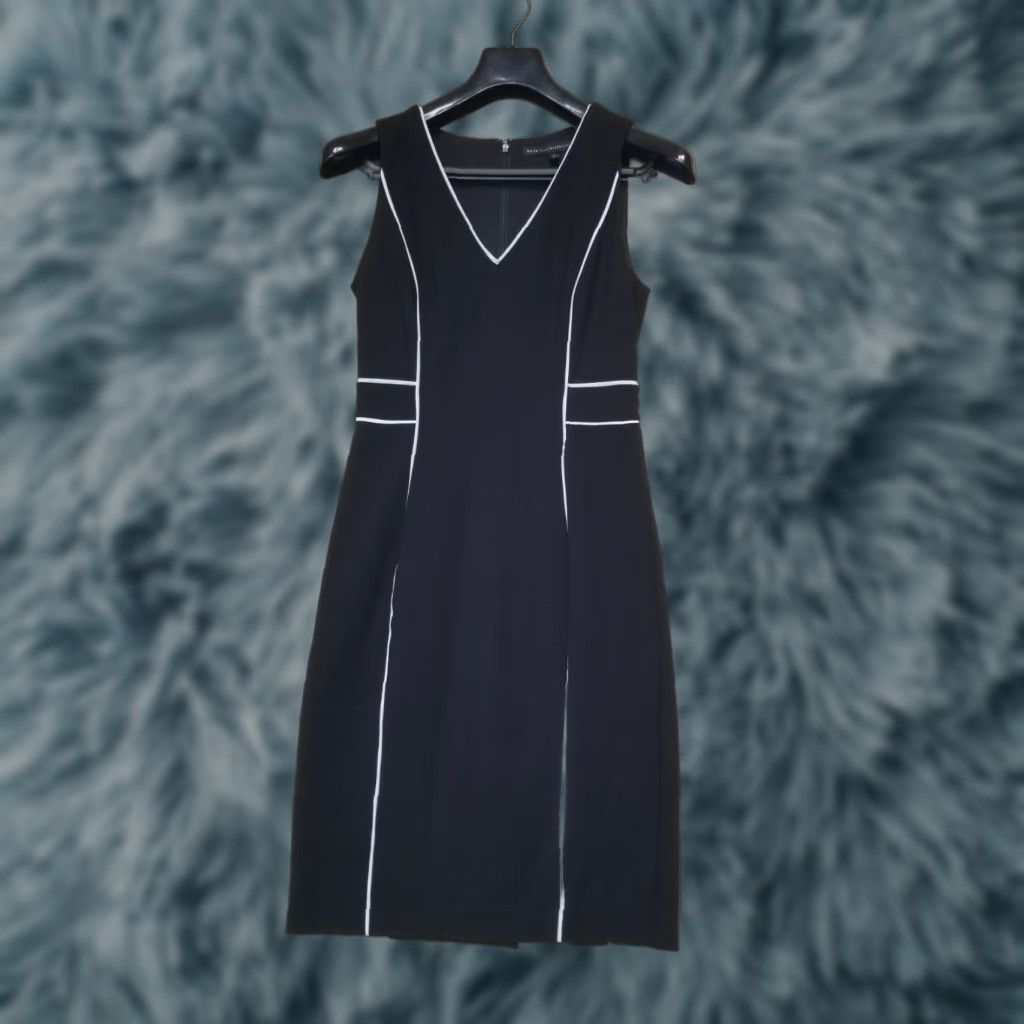 White House Black Market White House Black Market Dress Women's Black Lined Midi Knee Length Size 2 Pencil Dress Black Women 2 Lined Midi Dress Size XS / US 0-2 / IT 36-38 - 1 Thumbnail