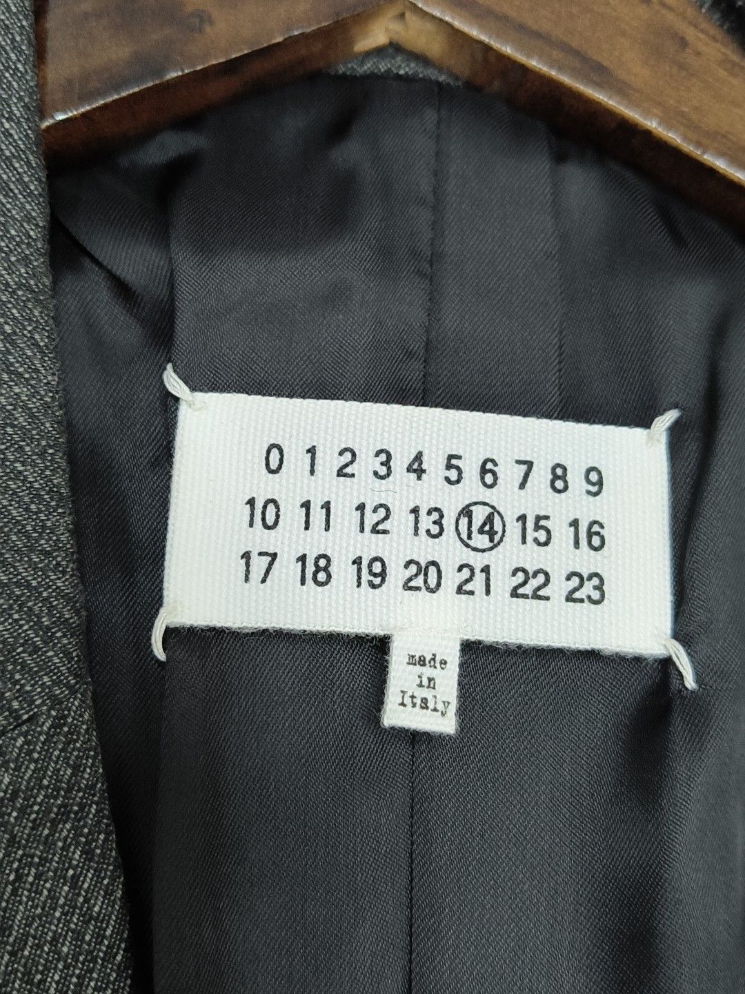 Maison Margiela Maison Margiela Men's suit jacket 2501-Nextarrow Size US M / EU 48-50 / 2 - 7 Thumbnail
