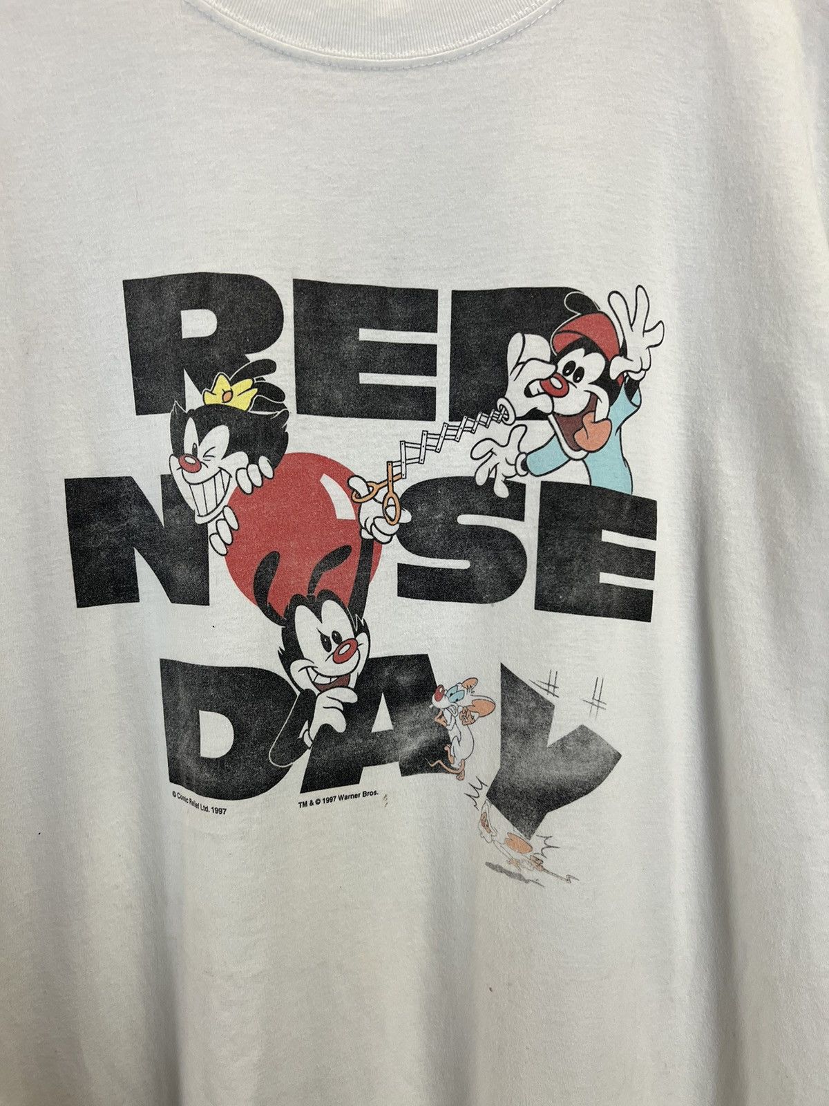 Vintage Red Nose Day 1997 Warner bros vintage comics movie tee Size US XL / EU 56 / 4 - 3 Thumbnail