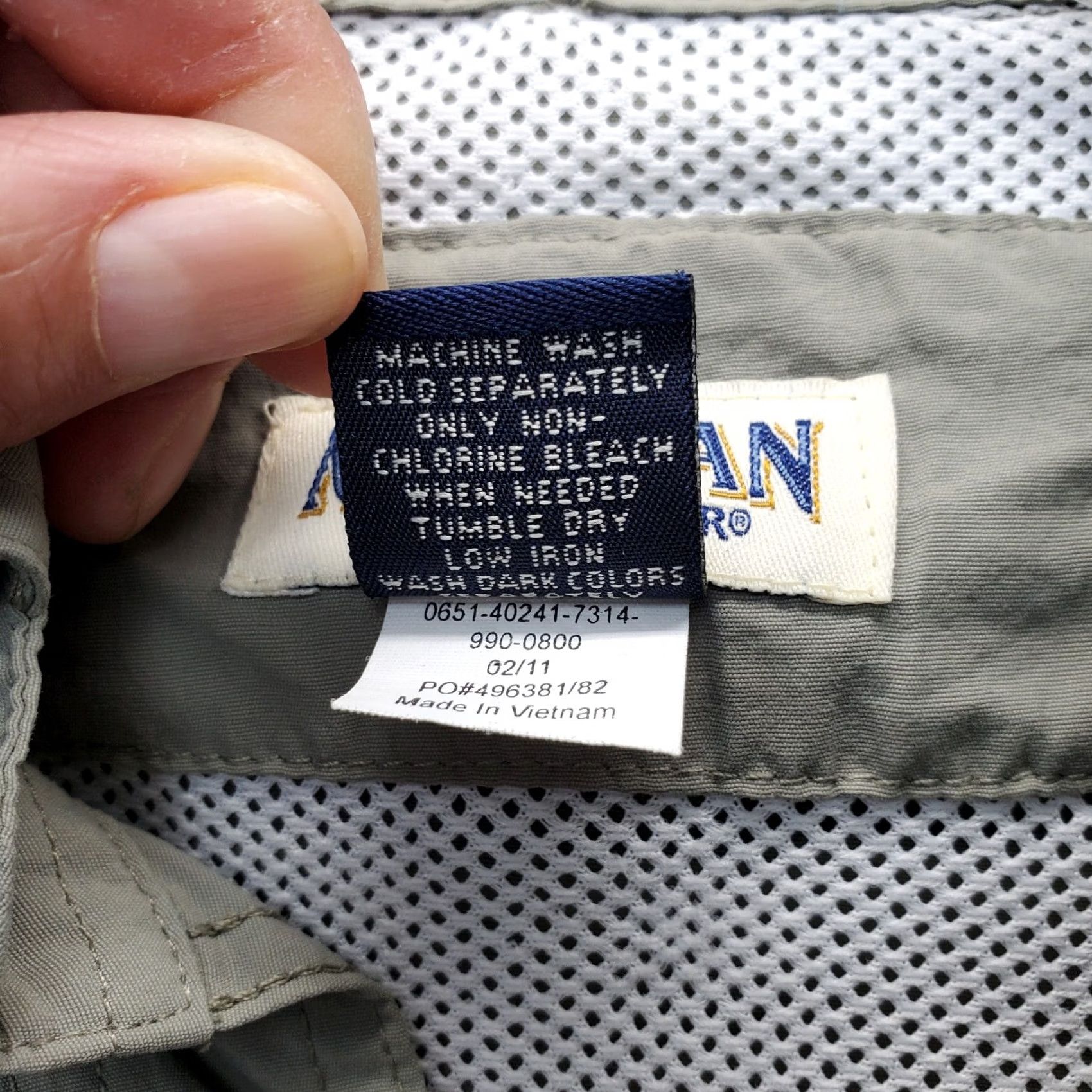 Vintage Magellan Sportswear Men Button-Up Shirt 2XL Green Pocket Collar Down Casual Outdoor 1990s? Size US XXL / EU 58 / 5 - 7 Thumbnail