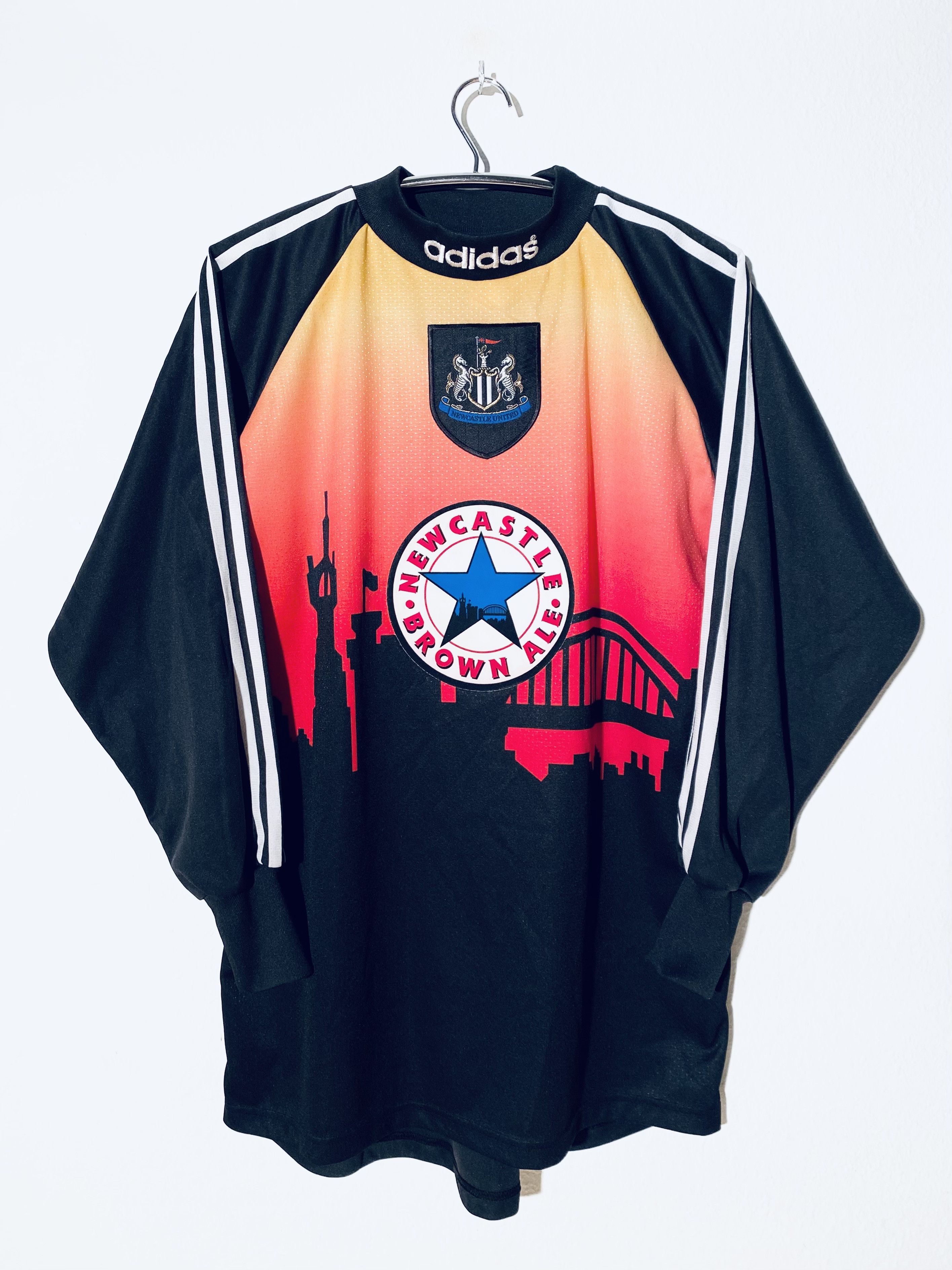 Newcastle United Goalkeeper Away Football Jersey 1996 1997