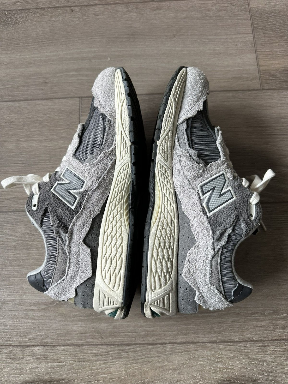 New Balance New Balance 2002R Protection Pack Rain Cloud Size US 10.5 / EU 43-44 - 2 Thumbnail