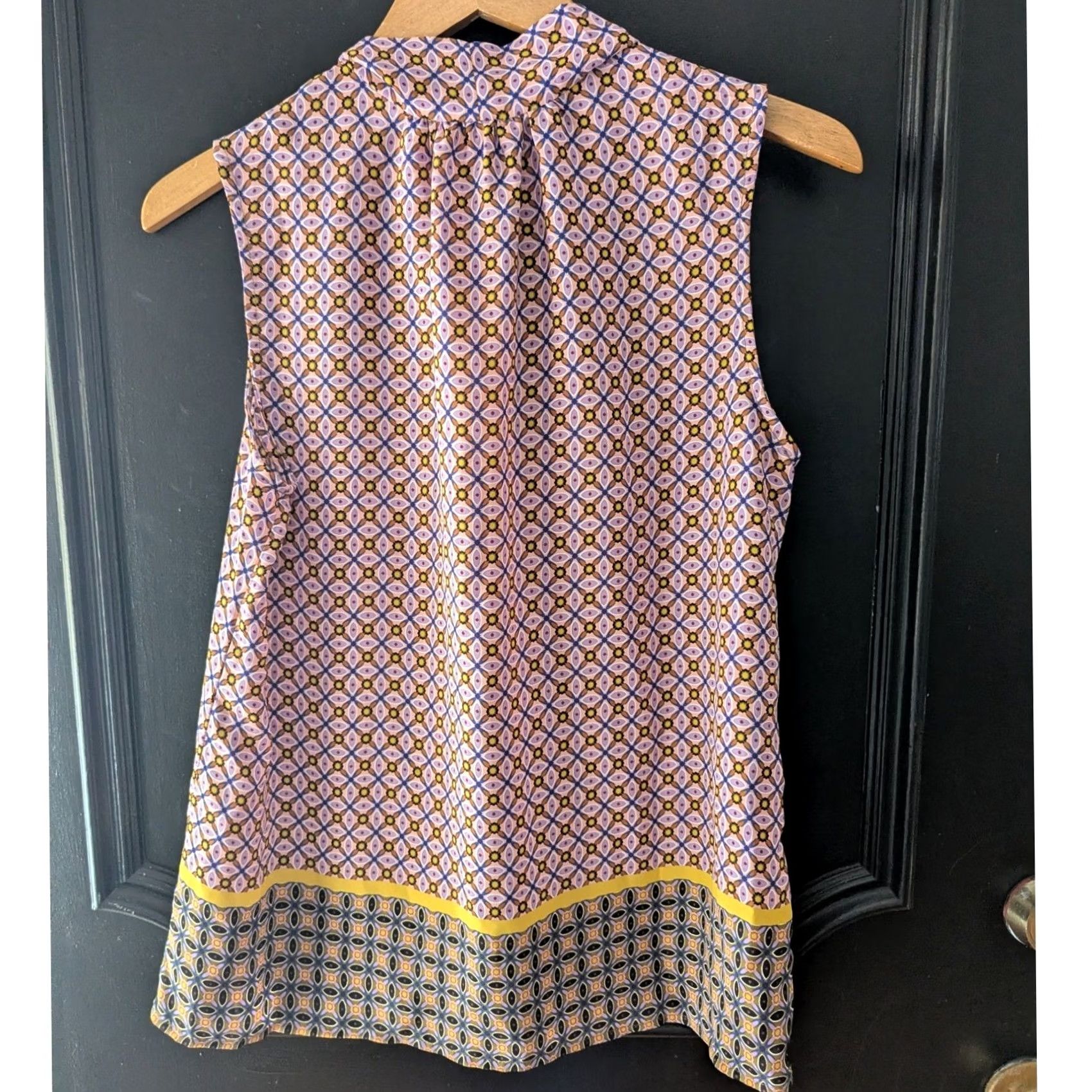 Vintage Alex and Lili Sleeveless Geometric Print Tie Neck Blouse Women's M Contrast Hem Shirt Size M / US 6-8 / IT 42-44 - 3 Thumbnail