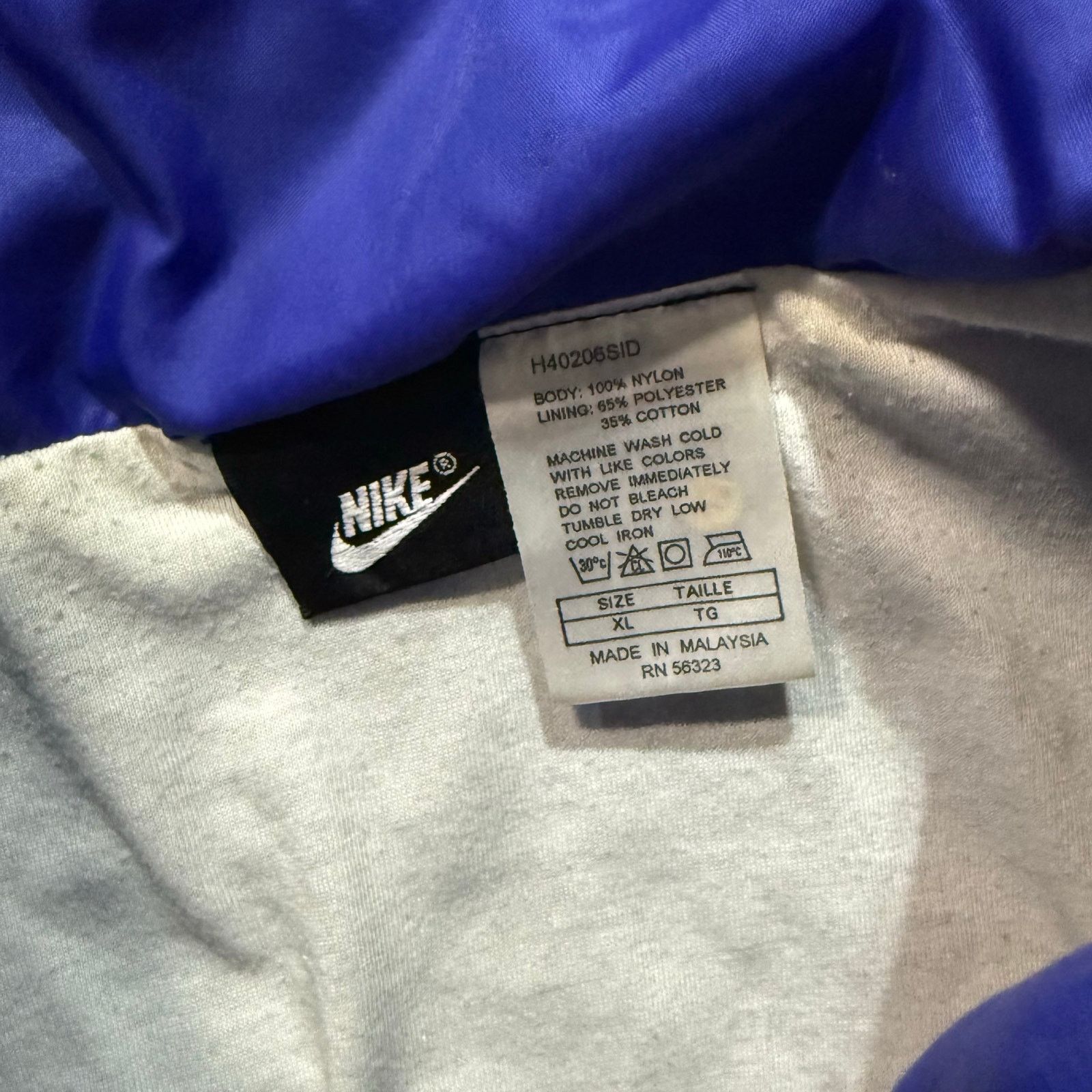 Nike Vintage Nike Track Windbreaker Jacket XL Size US XL / EU 56 / 4 - 3 Thumbnail
