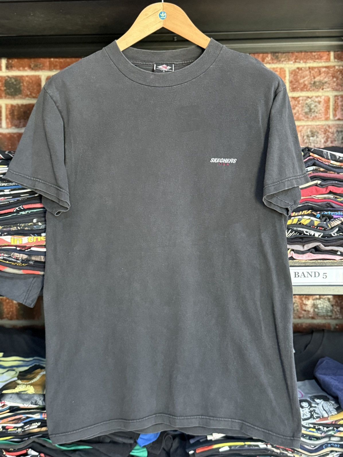 SKECHERS Vintage 90s Skechers Photo Tee Faded Size US M / EU 48-50 / 2 - 6 Thumbnail