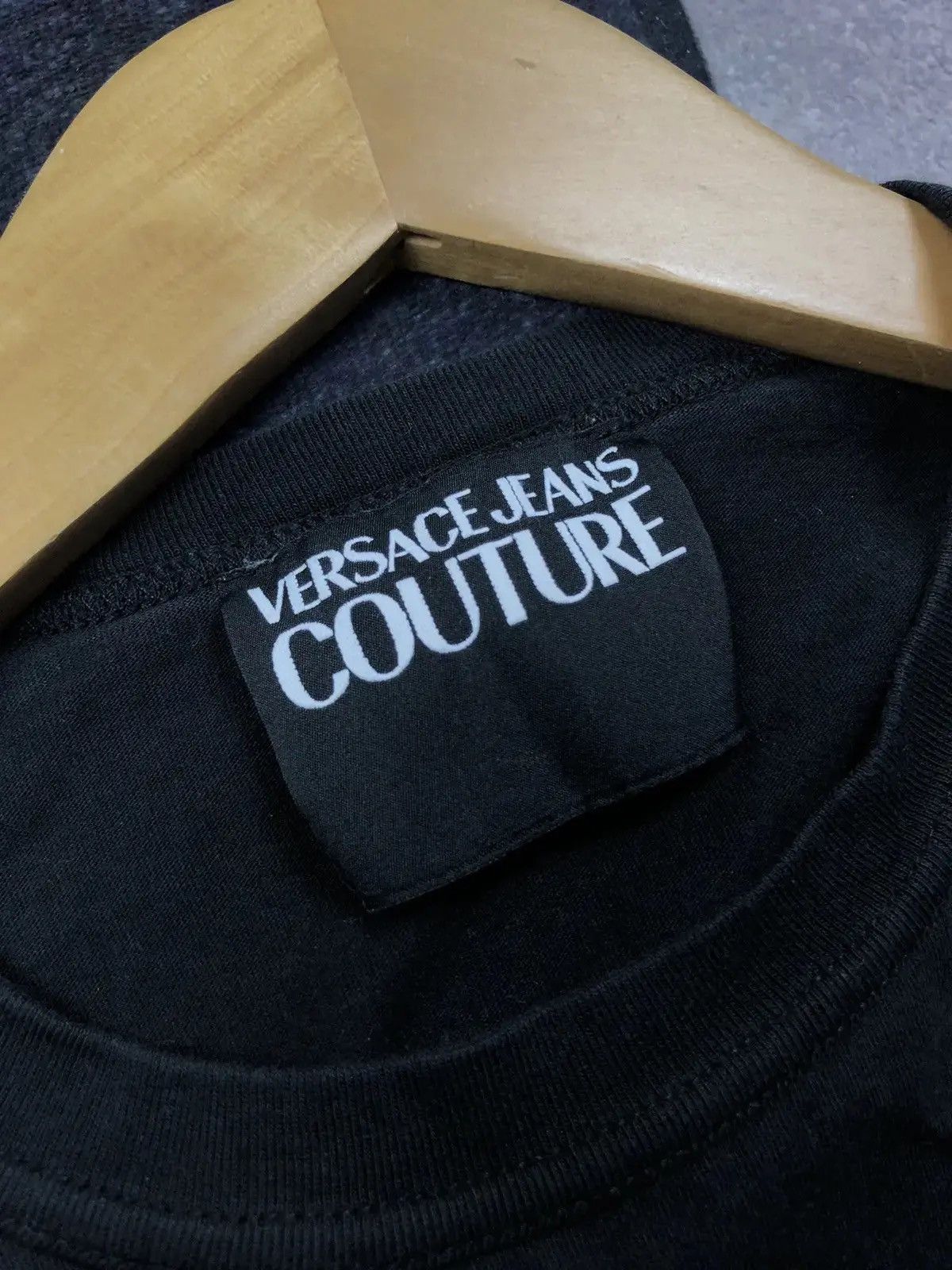 Versace VERSACE Jeans Couture Luxury Big Logo Tshirt Streetwear Y2k Size US M / EU 48-50 / 2 - 5 Thumbnail