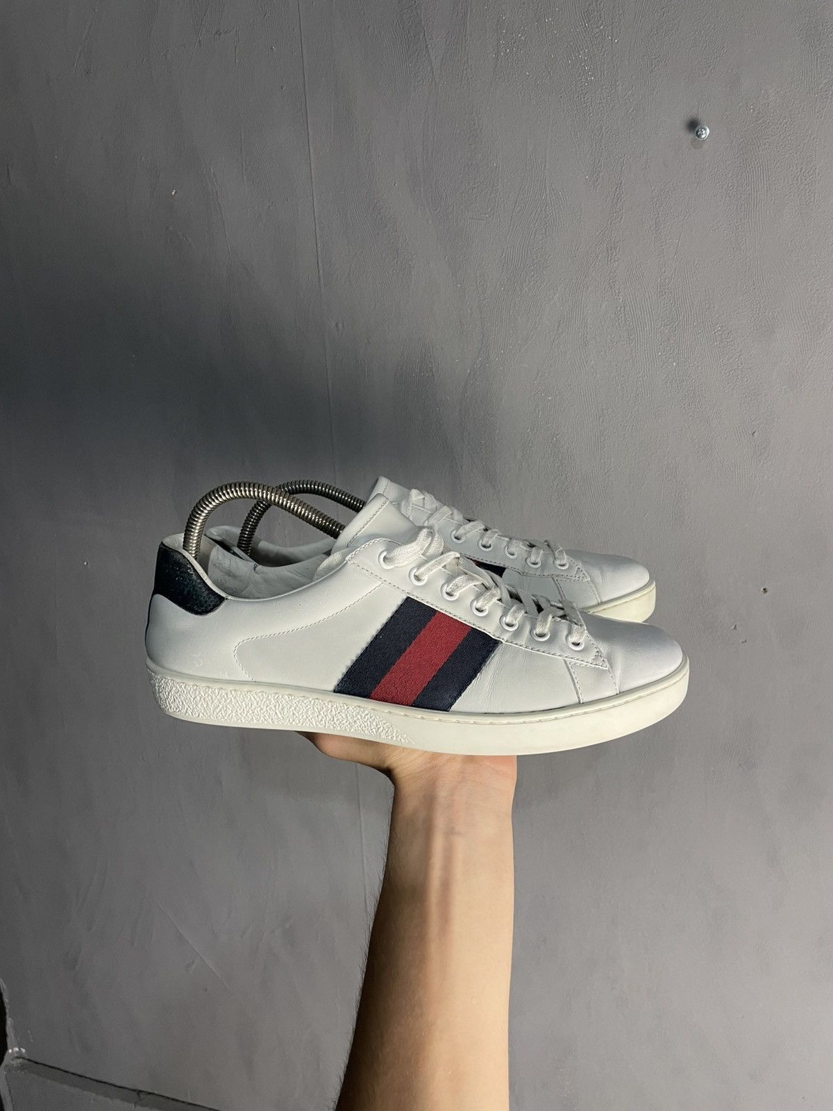 Gucci White Gucci Shoes Size US 8.5 / EU 41-42 - 1 Thumbnail