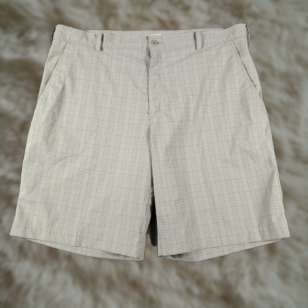 Nike Nike Shorts Mens 40 Gray Plaid Dri Fit Casual Flat Front Chino Sports American Modern Preppy Logo Mens Size US 40 / EU 56 - 1 Thumbnail