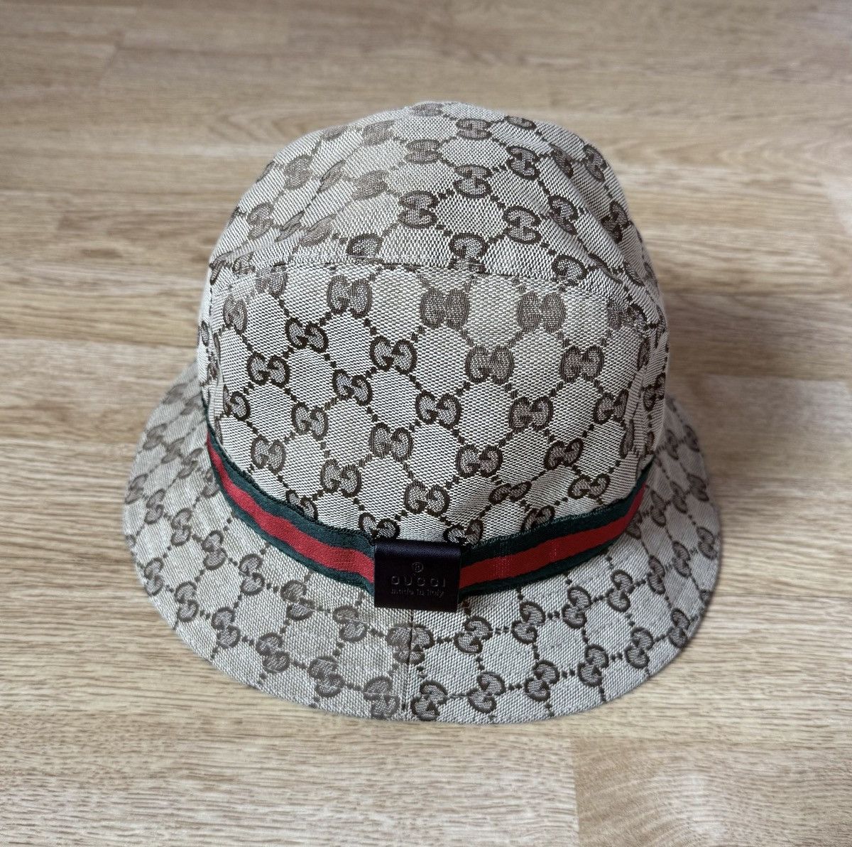 Gucci Cream Bucket Hat with Silver GG Jacquard Gucci Monogram Textured Dollar Calfskin GG Jago Bucket Hat S  main image 2