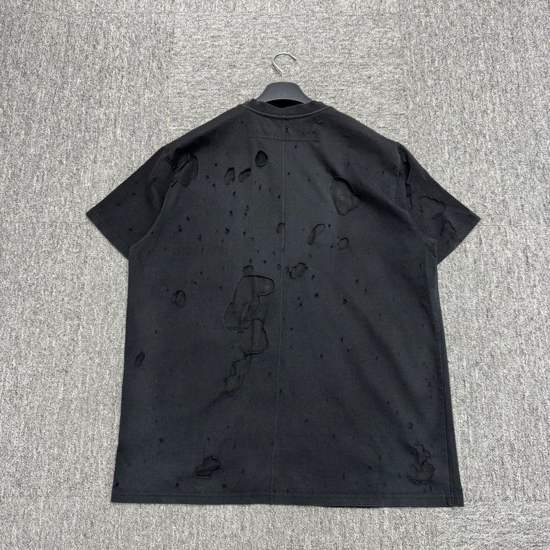 Givenchy Givenchy Distressed Print Short Sleeve Size US M / EU 48-50 / 2 - 5 Thumbnail