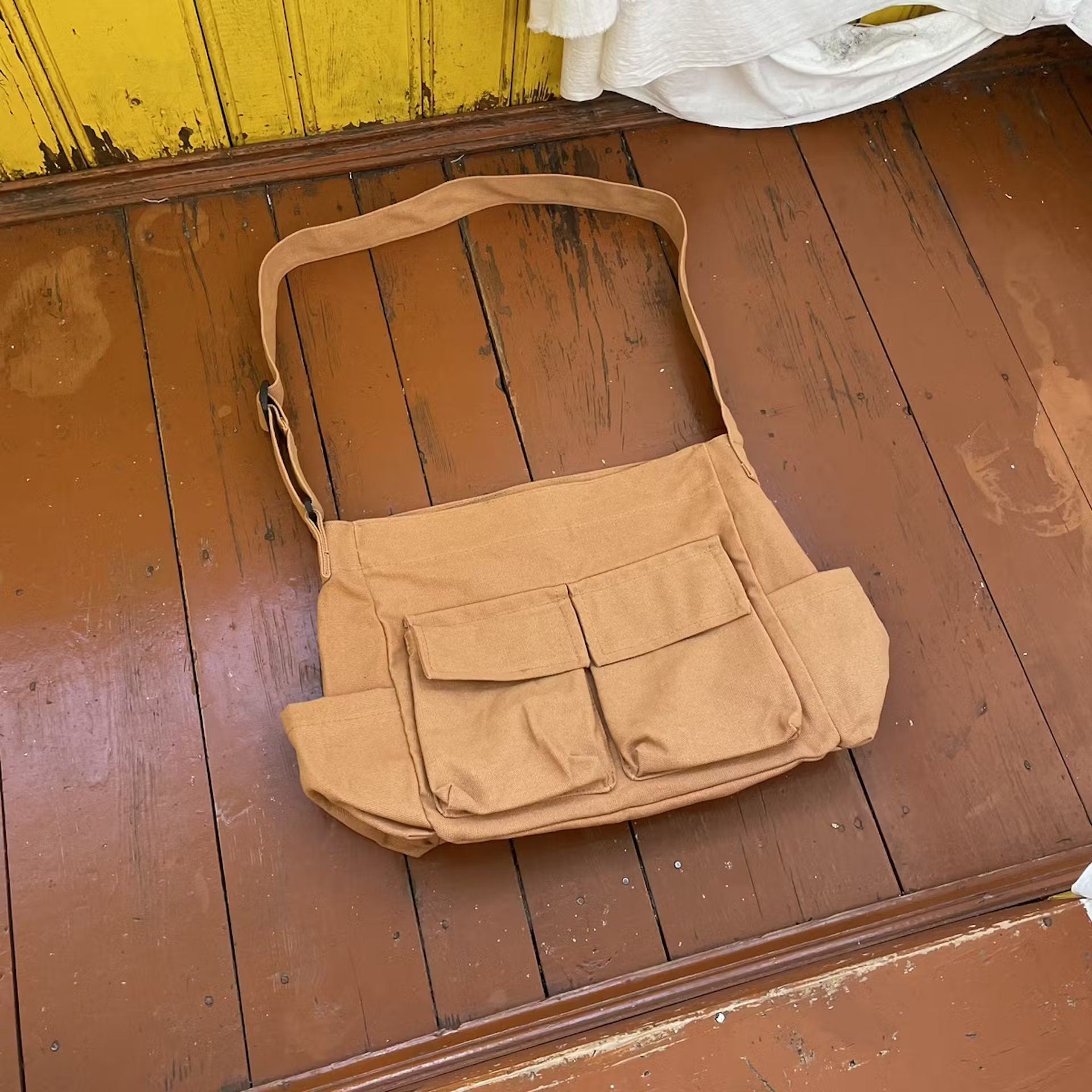 Other Sling Crossbody Bag y2k japanese style faded distressed Size ONE SIZE - 4 Thumbnail