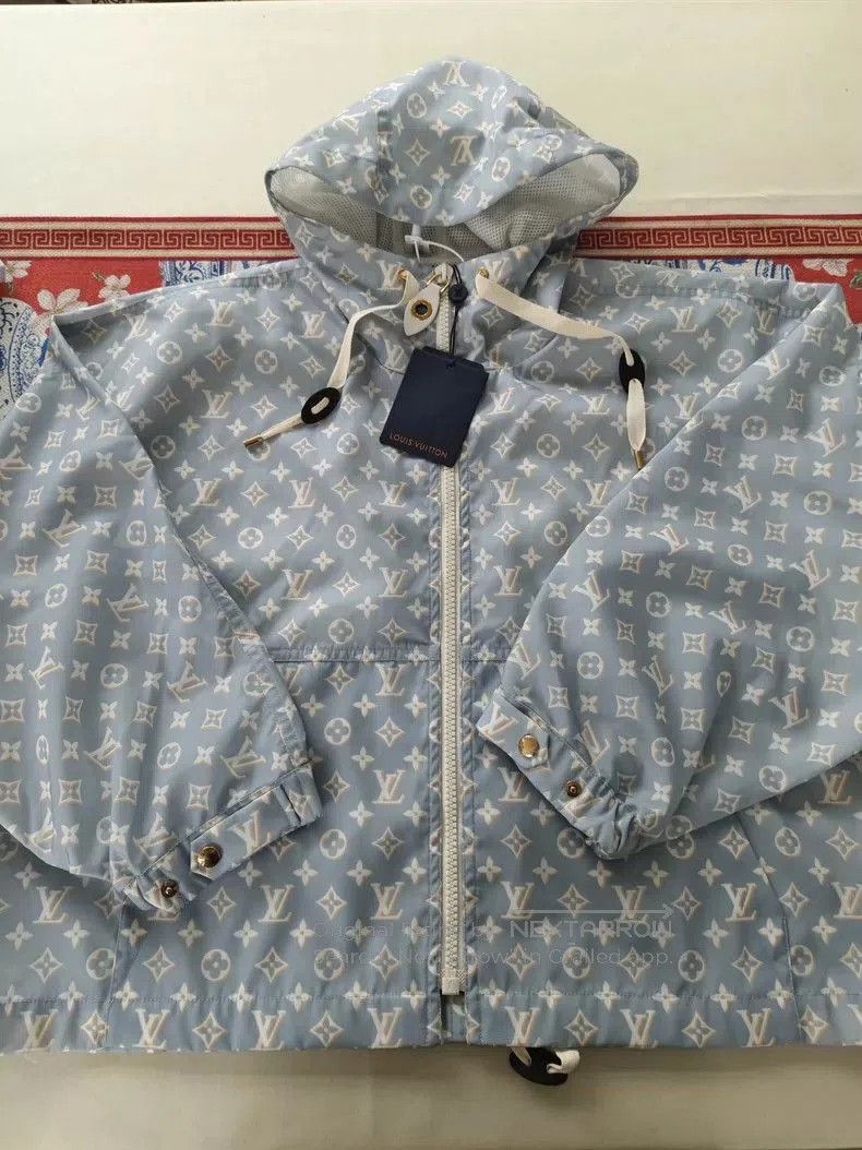 Louis Vuitton LV Blue Monogram Hooded Windbreaker. Size US L / EU 52-54 / 3 - 1 Thumbnail