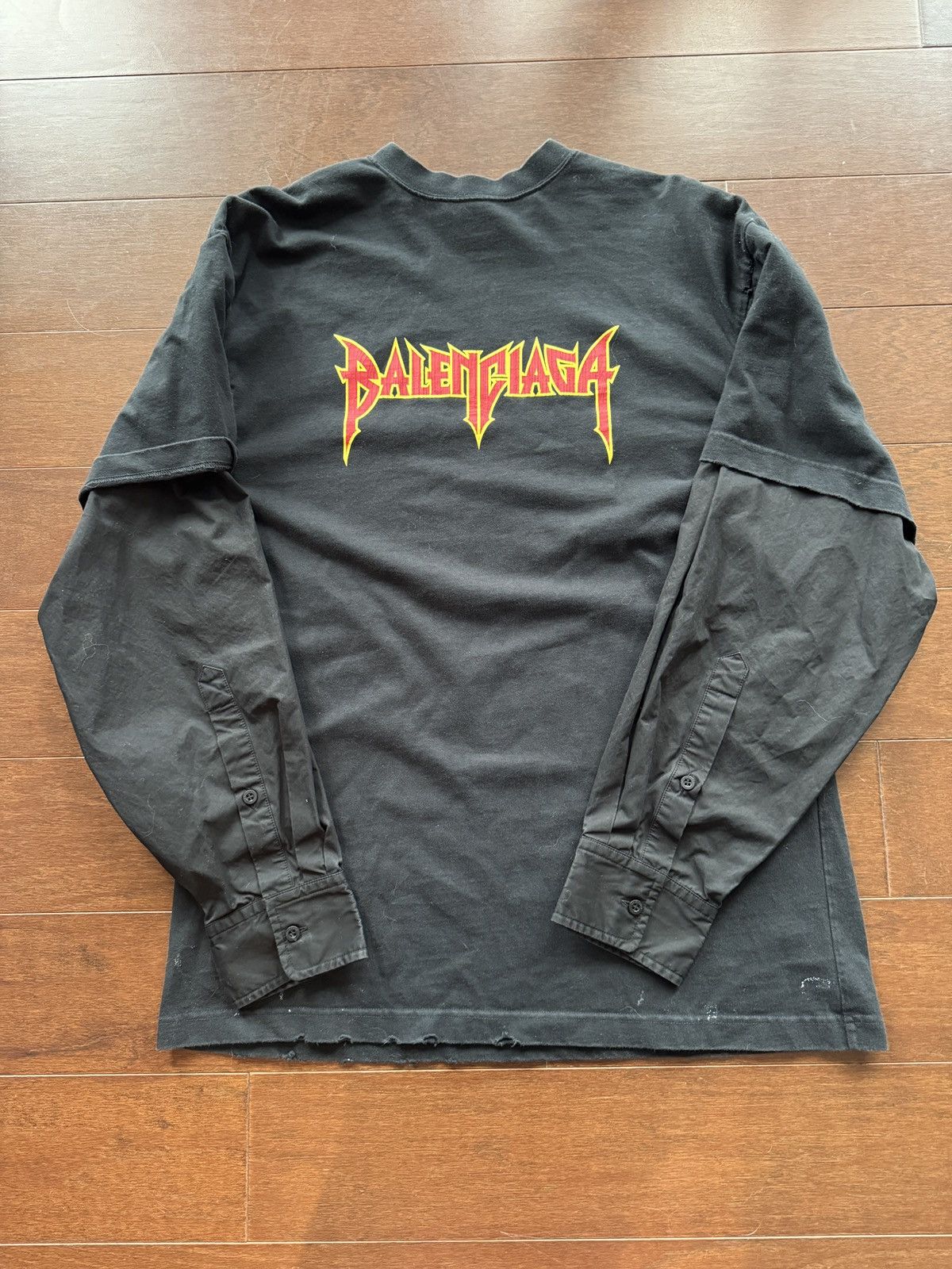 Balenciaga Balenciaga Metal Logo Layered L/S T-shirt size2 Size US M / EU 48-50 / 2 - 1 Thumbnail