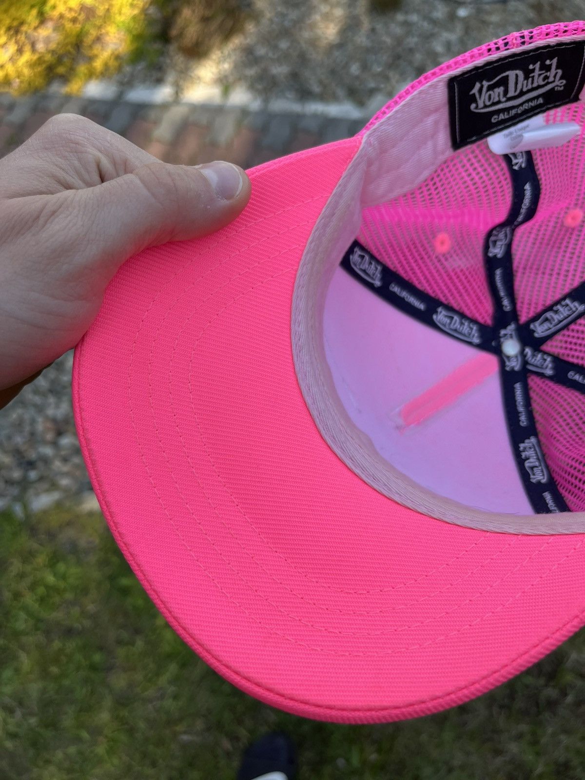 Ed Hardy × Von Dutch Vintage Von Dutch y2k trucker hat mesh cap neon pink Barbie Size ONE SIZE - 12 Thumbnail