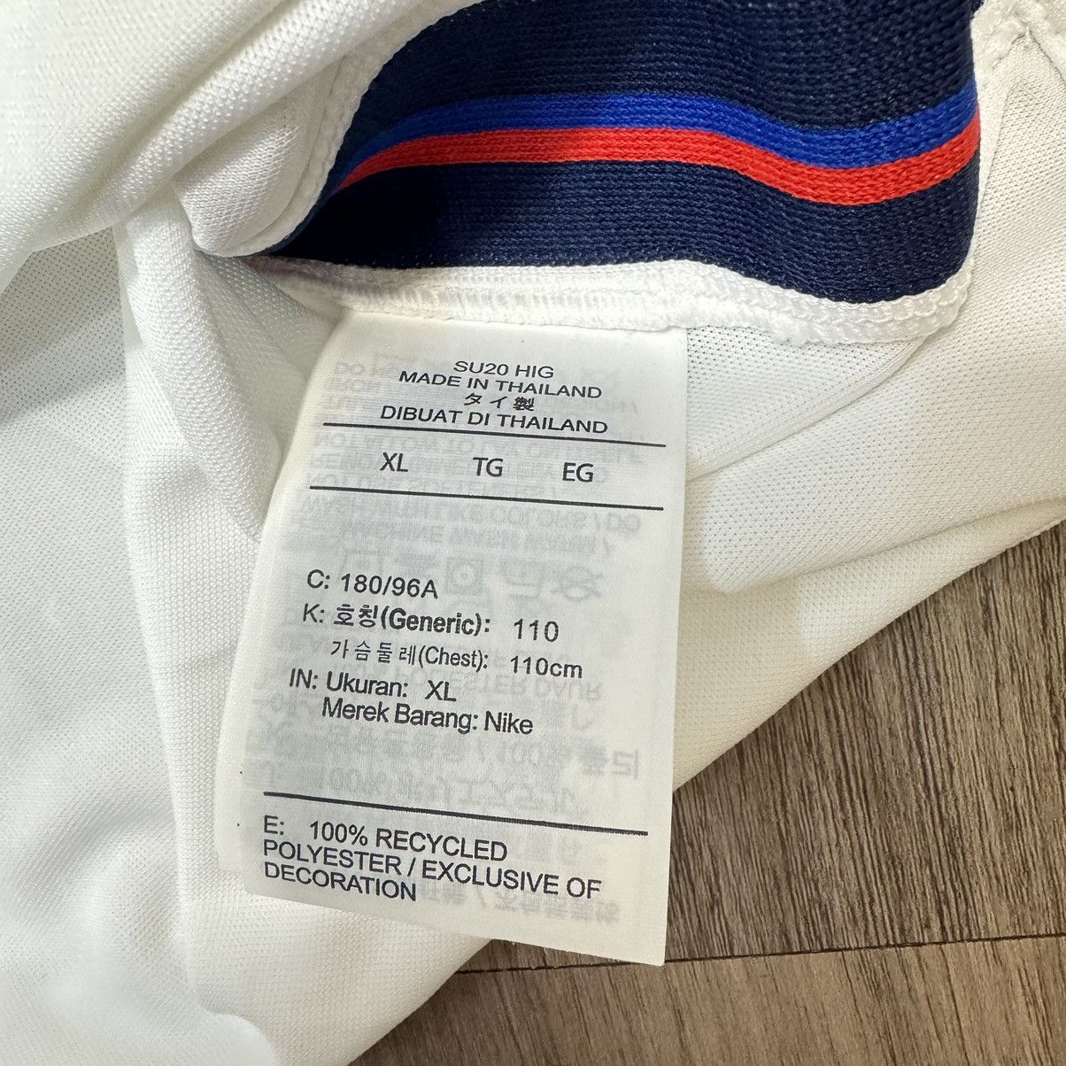 Nike England Euro2020 home shirt #9 Kane Size US XL / EU 56 / 4 - 7 Thumbnail
