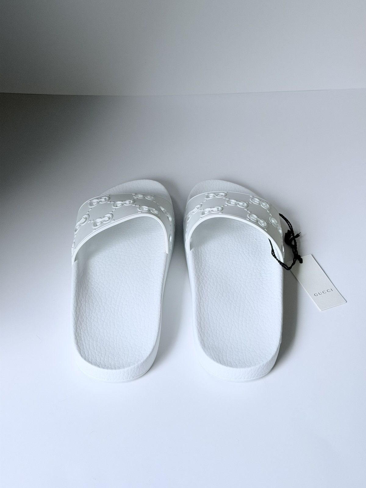 Gucci Gucci White GG Pool Slide Sandals Size US 9 / IT 39 - 5 Thumbnail