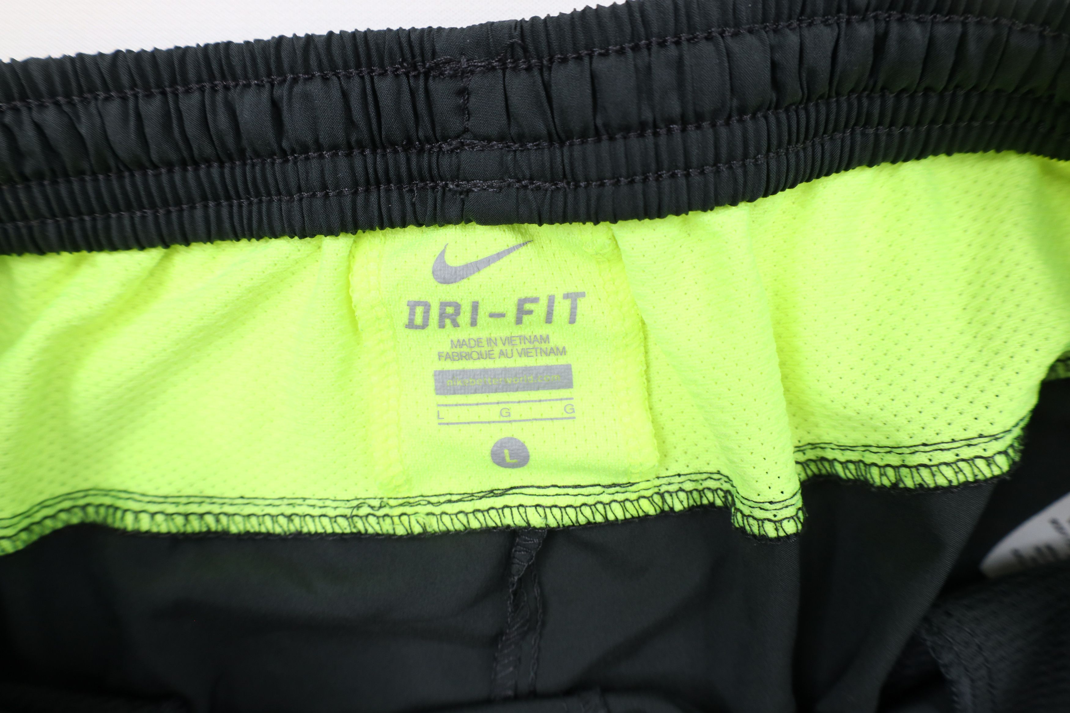 Nike × Vintage Vintage Nike Mini Swoosh Above Knee Running Shorts Gray Size US 34 / EU 50 - 7 Thumbnail