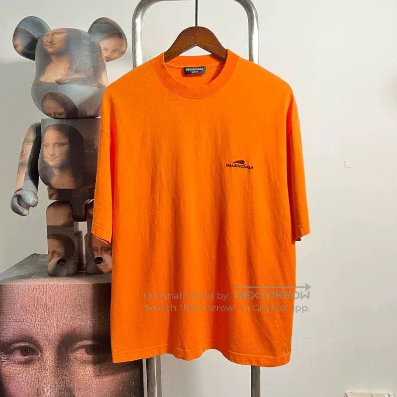 Balenciaga Balenciaga Embroidered Short Sleeve Tee. Size US S / EU 44-46 / 1 - 1 Thumbnail