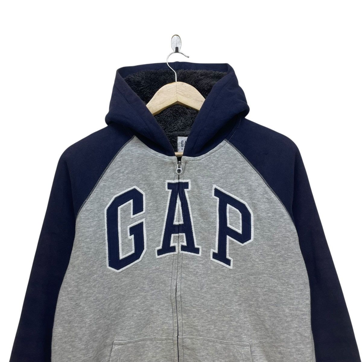 Gap 💥Vintage Gap Kids Spellout Logo Size US M / EU 48-50 / 2 - 3 Thumbnail